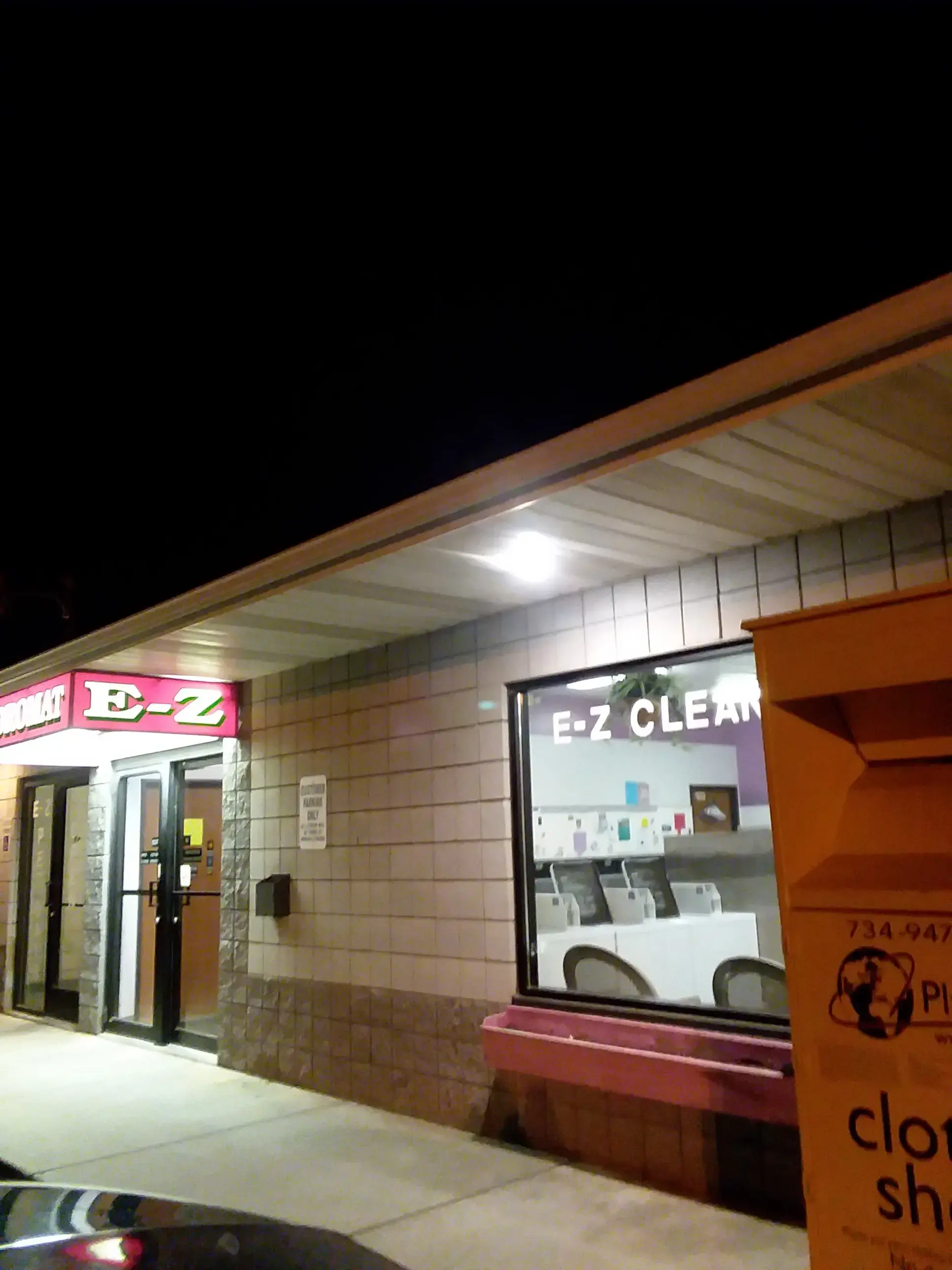 The Laundromat of Mt Pleasant thumbnail 16