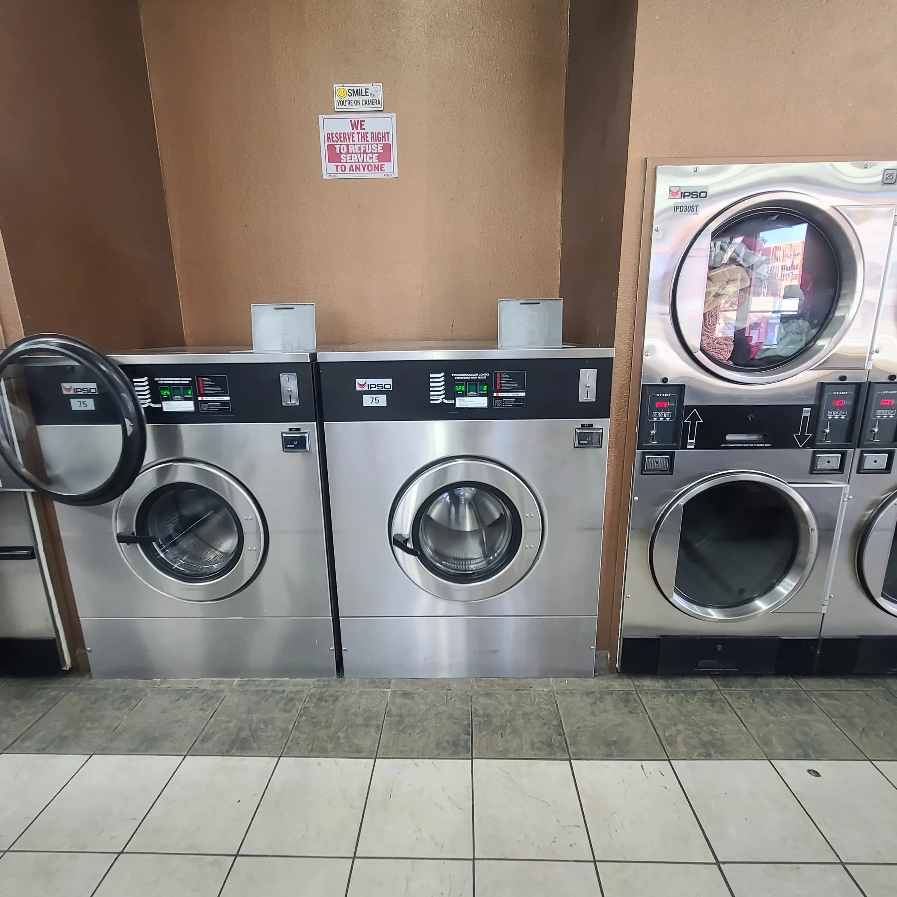 The Laundromat Of North Hollywood - Image 17