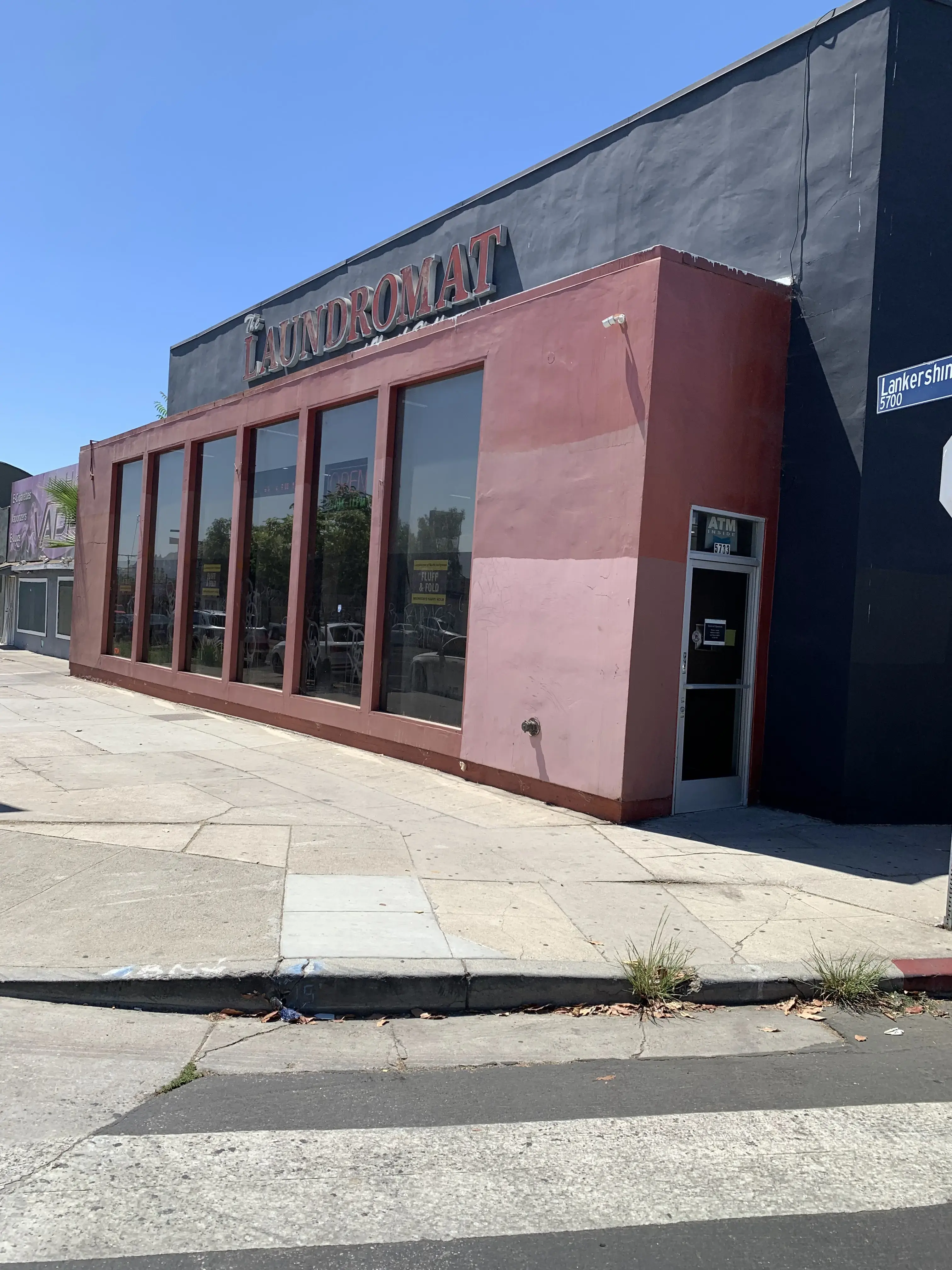 The Laundromat Of North Hollywood thumbnail 9