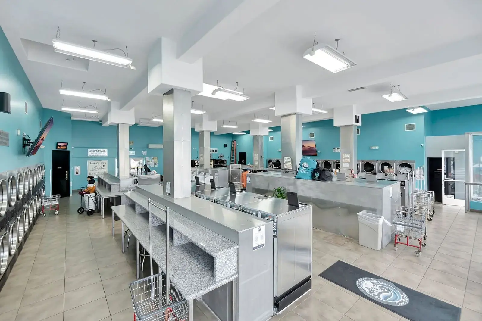 The Laundromat of San Pedro thumbnail 3