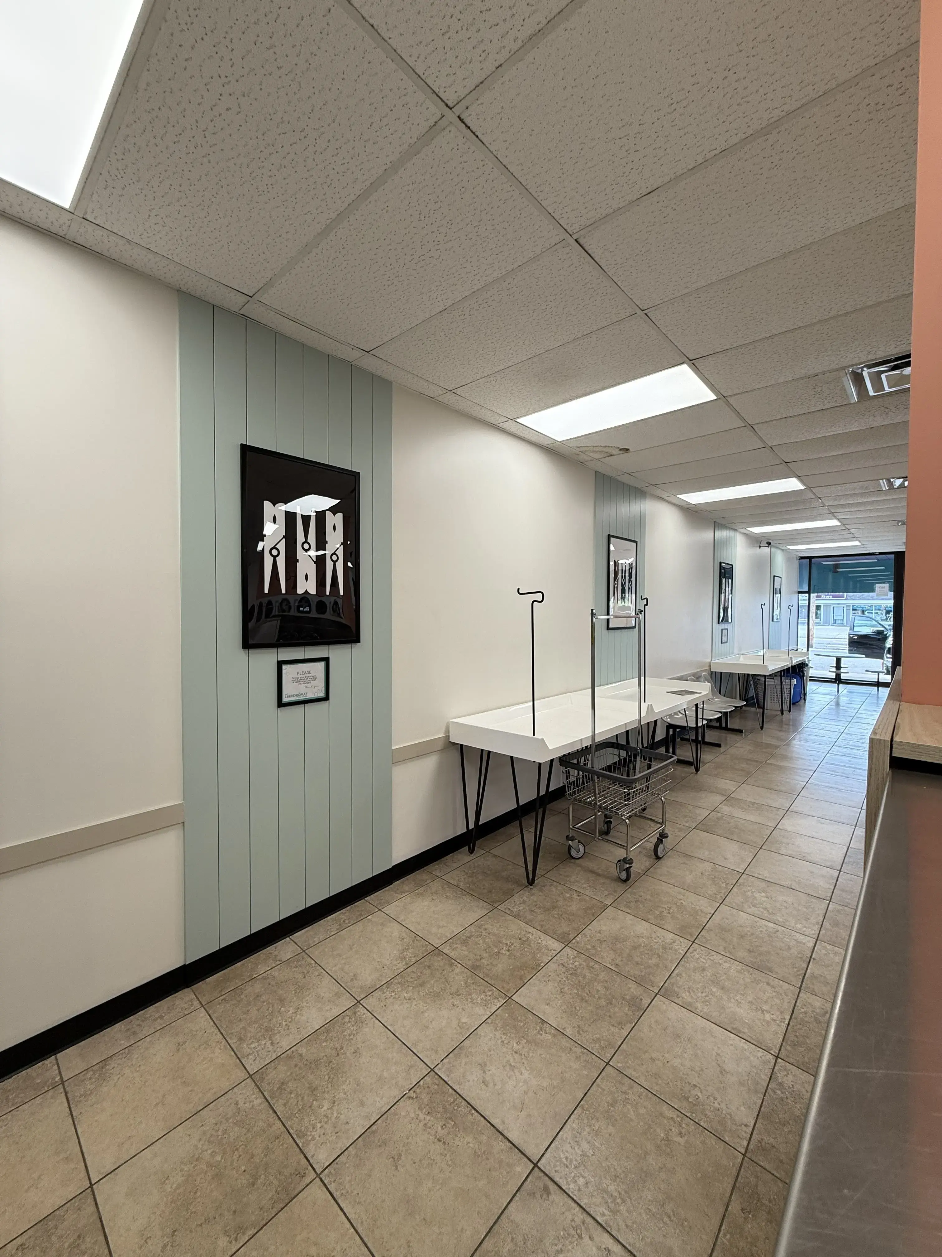 The Laundromat on Robbins - Image 4