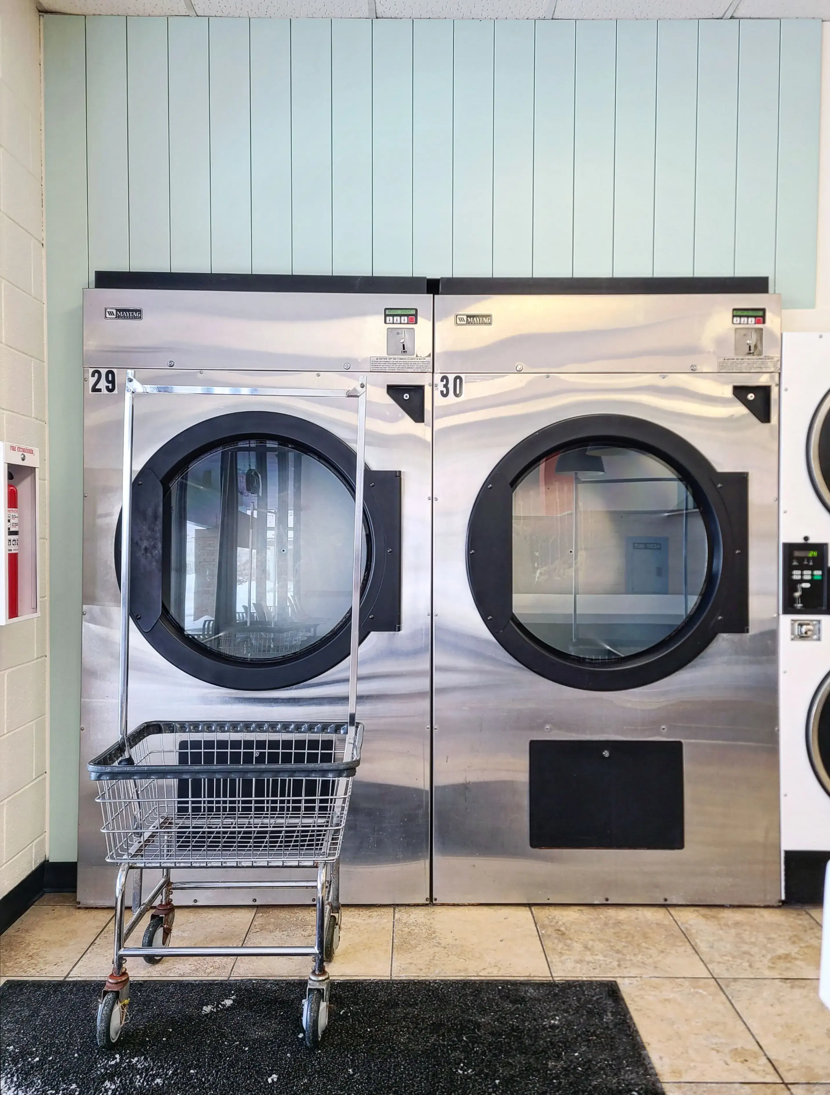 The Laundromat on Robbins thumbnail 7