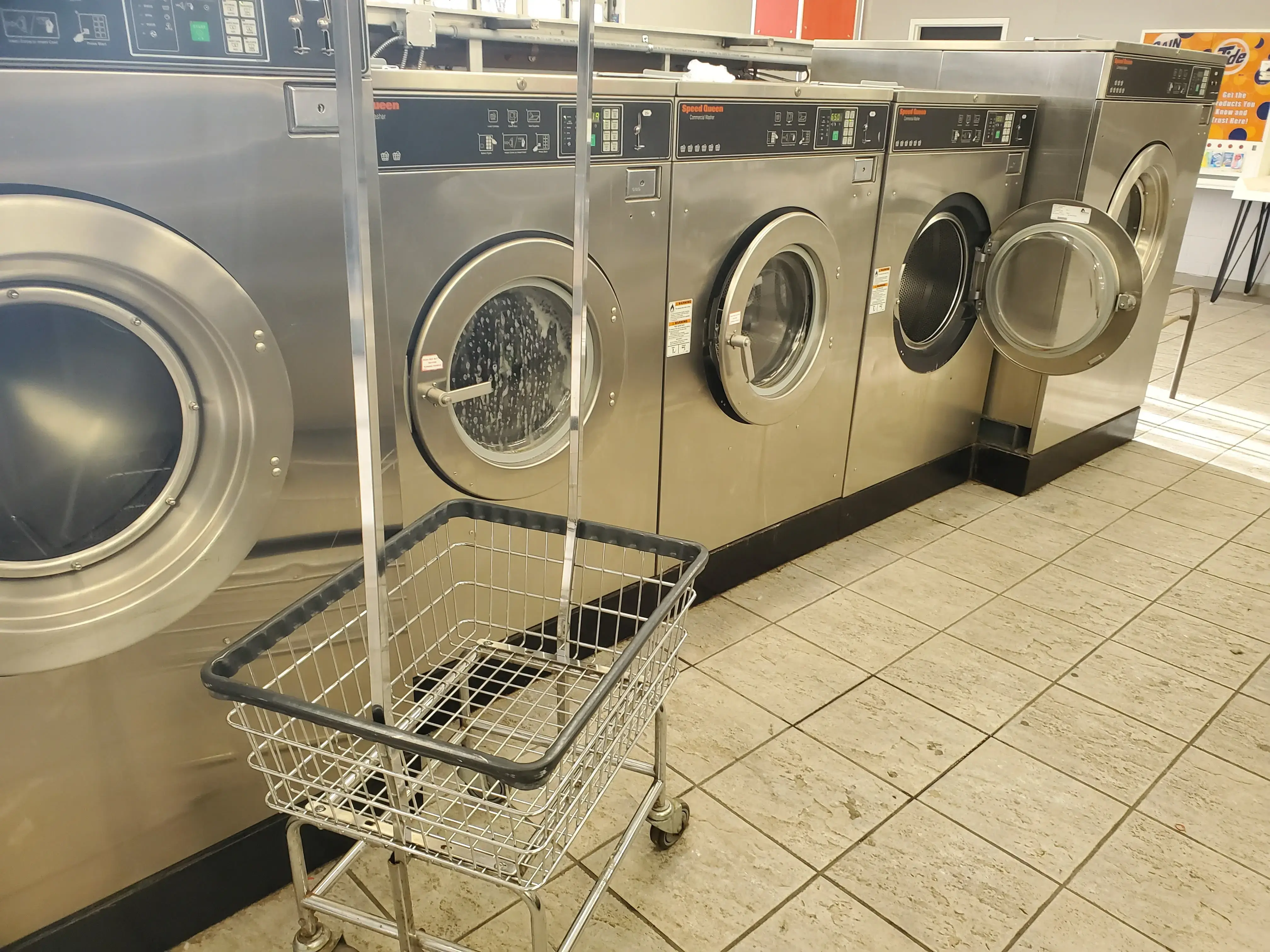 The Laundromat thumbnail 5