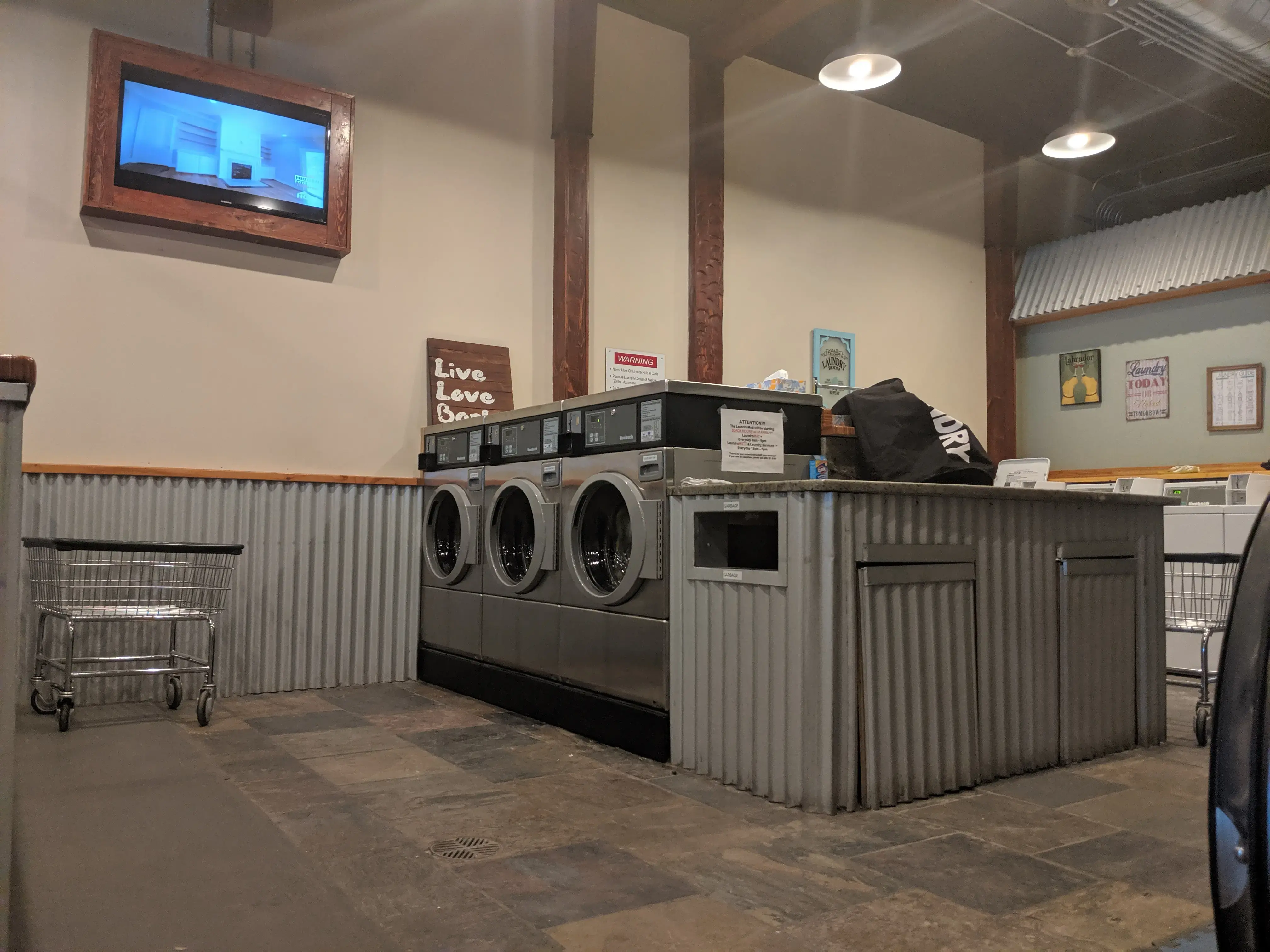 The LaundroMutt location