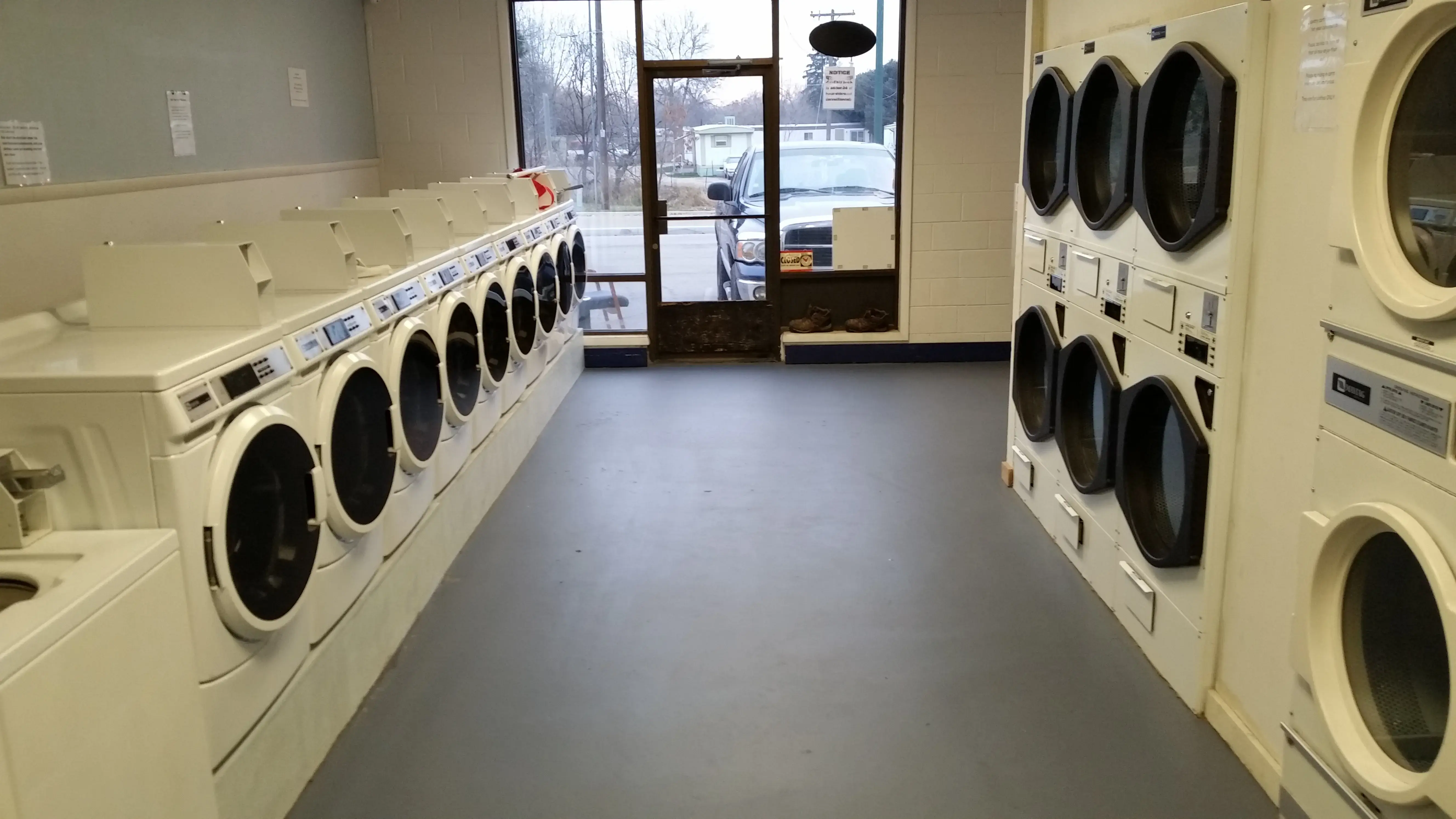 The Laundry Bag thumbnail 2