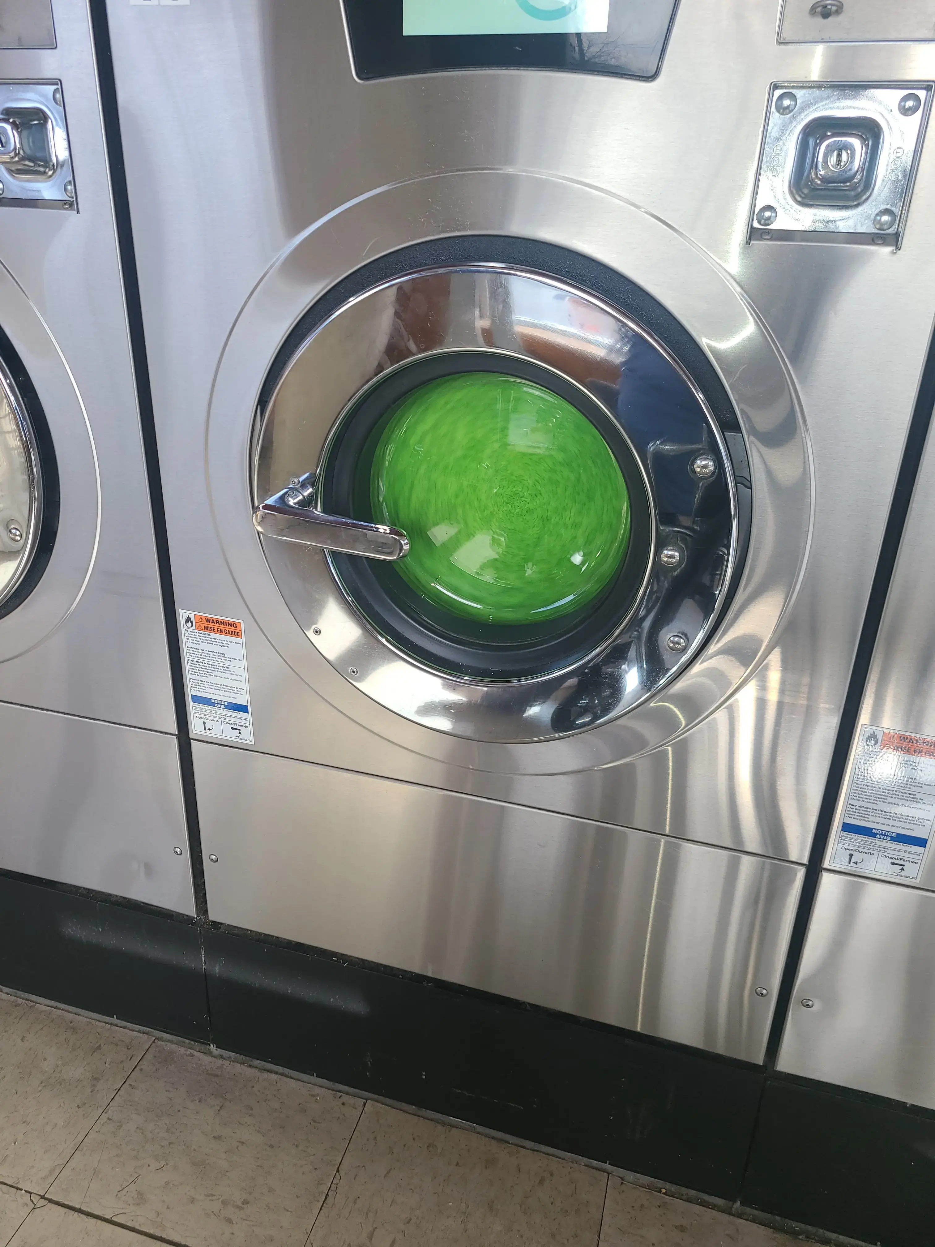 The Laundry Barn of Claremore | Drop off Laundry | Laundry Service | Laundromat thumbnail 9