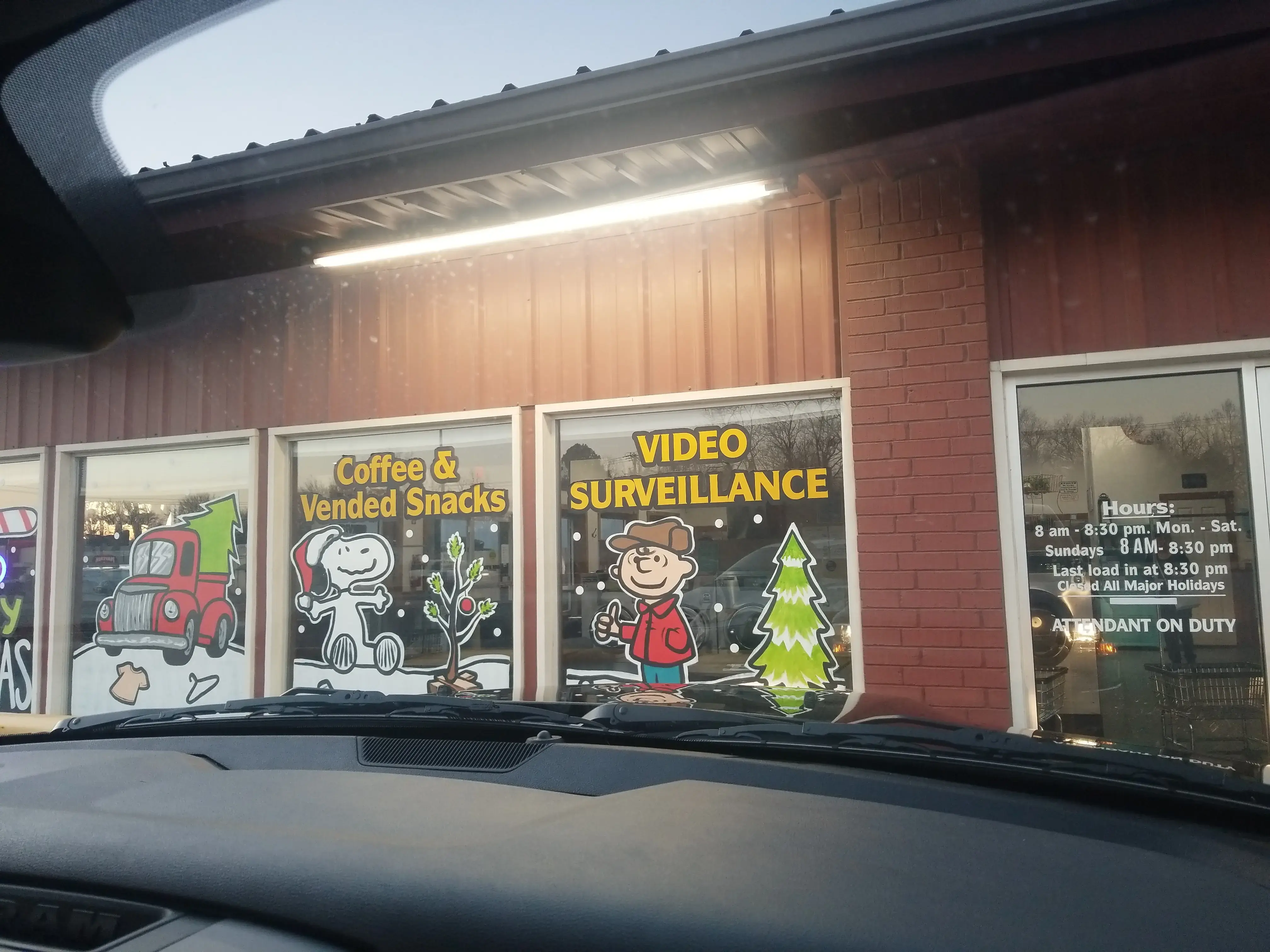 The Laundry Barn of Claremore | Drop off Laundry | Laundry Service | Laundromat - Image 3