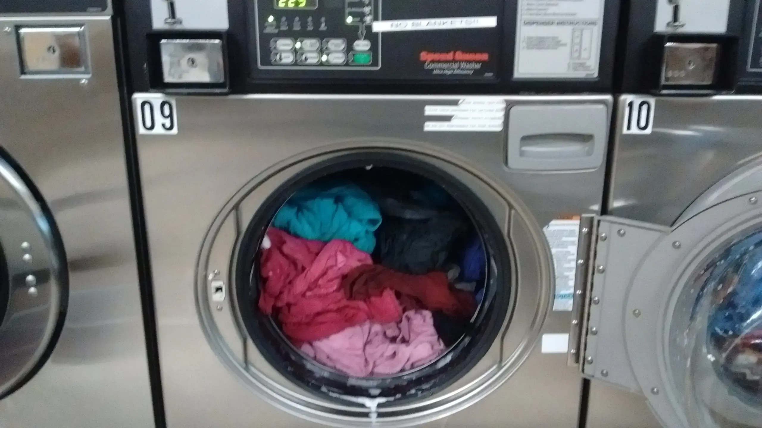 The Laundry Barn of Claremore | Drop off Laundry | Laundry Service | Laundromat thumbnail 6