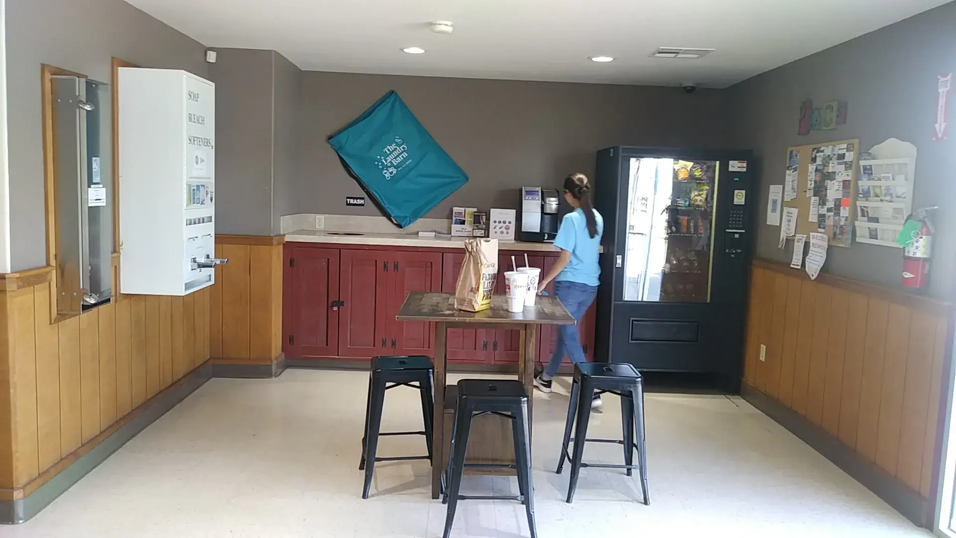 The Laundry Barn of Claremore | Drop off Laundry | Laundry Service | Laundromat thumbnail 4