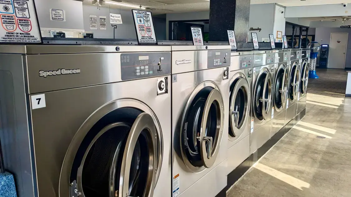 The Laundry Basket Coin Laundromat thumbnail 1