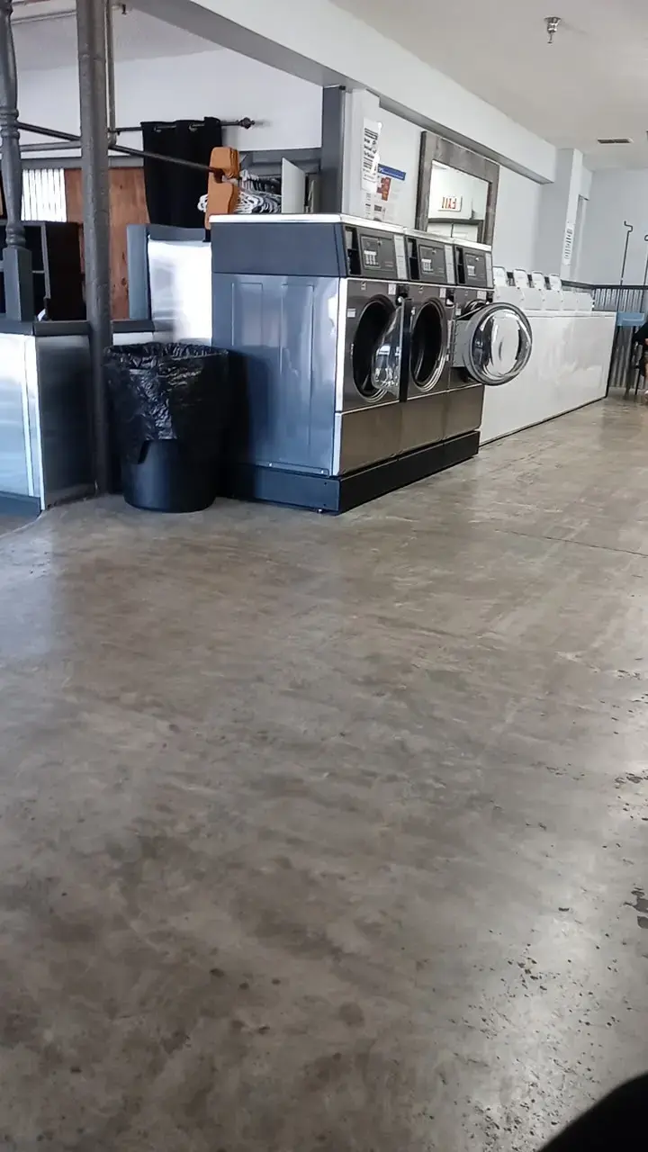 The Laundry Basket Coin Laundromat thumbnail 9