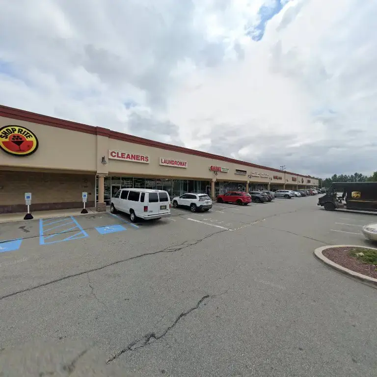 The Laundry Basket (Laundromat) - Image 12