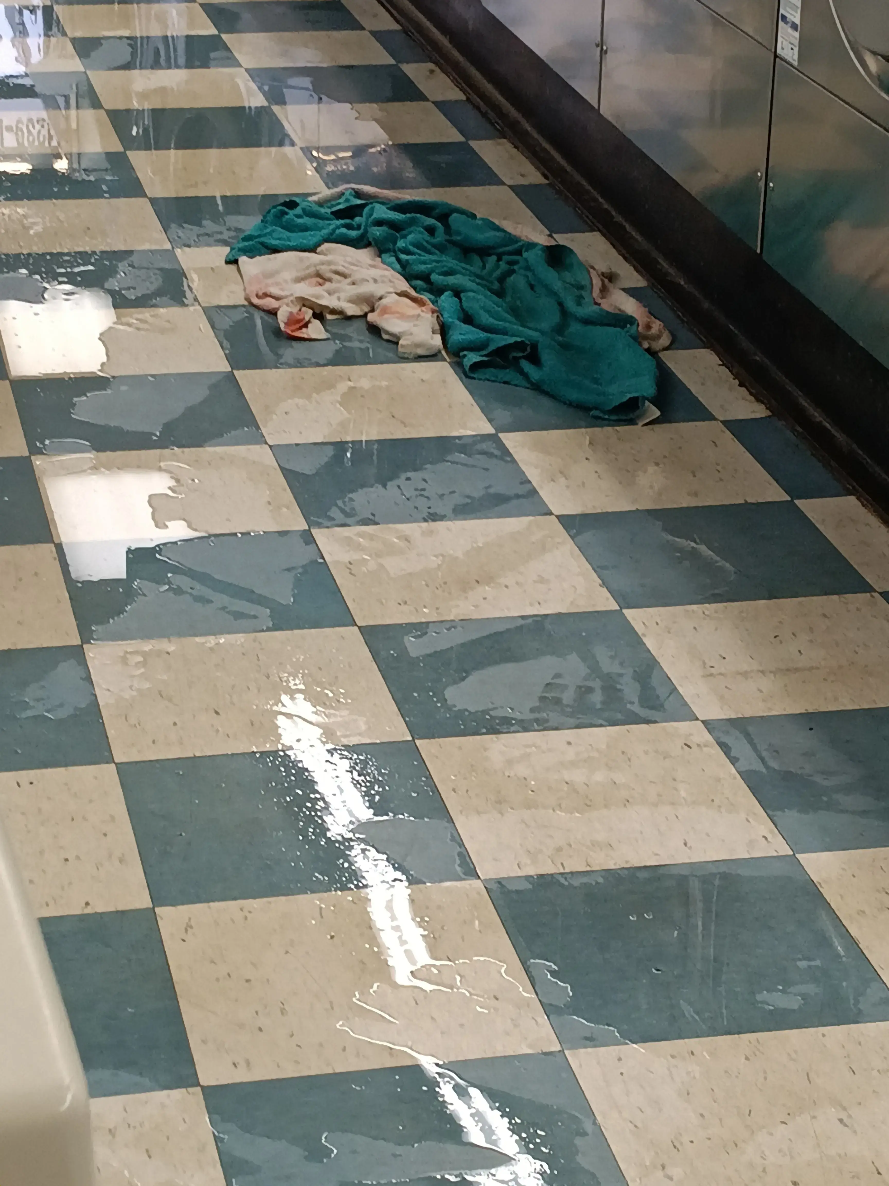 The Laundry Basket - Image 18