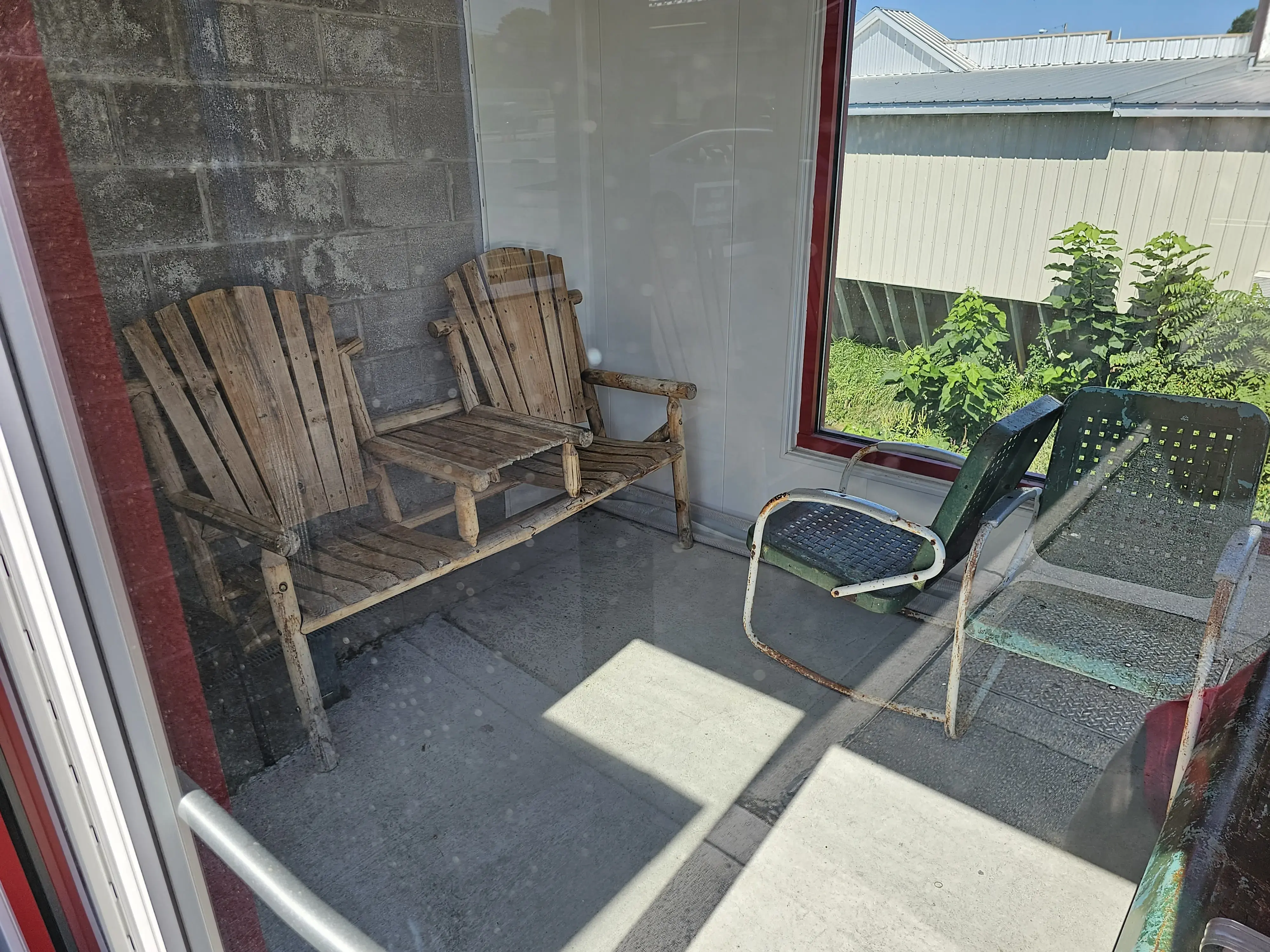 The Laundry Basket thumbnail 13