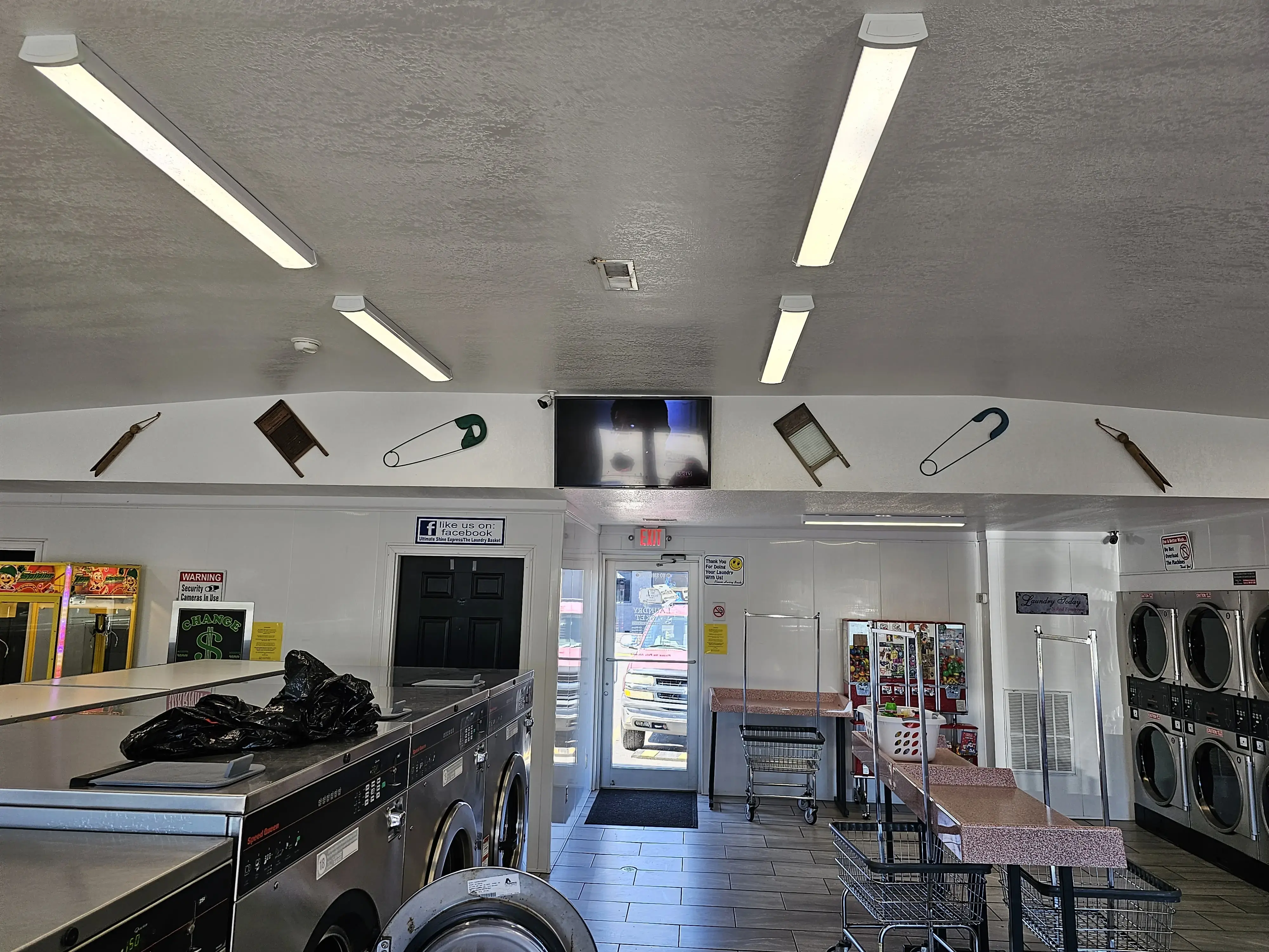 The Laundry Basket - Image 4