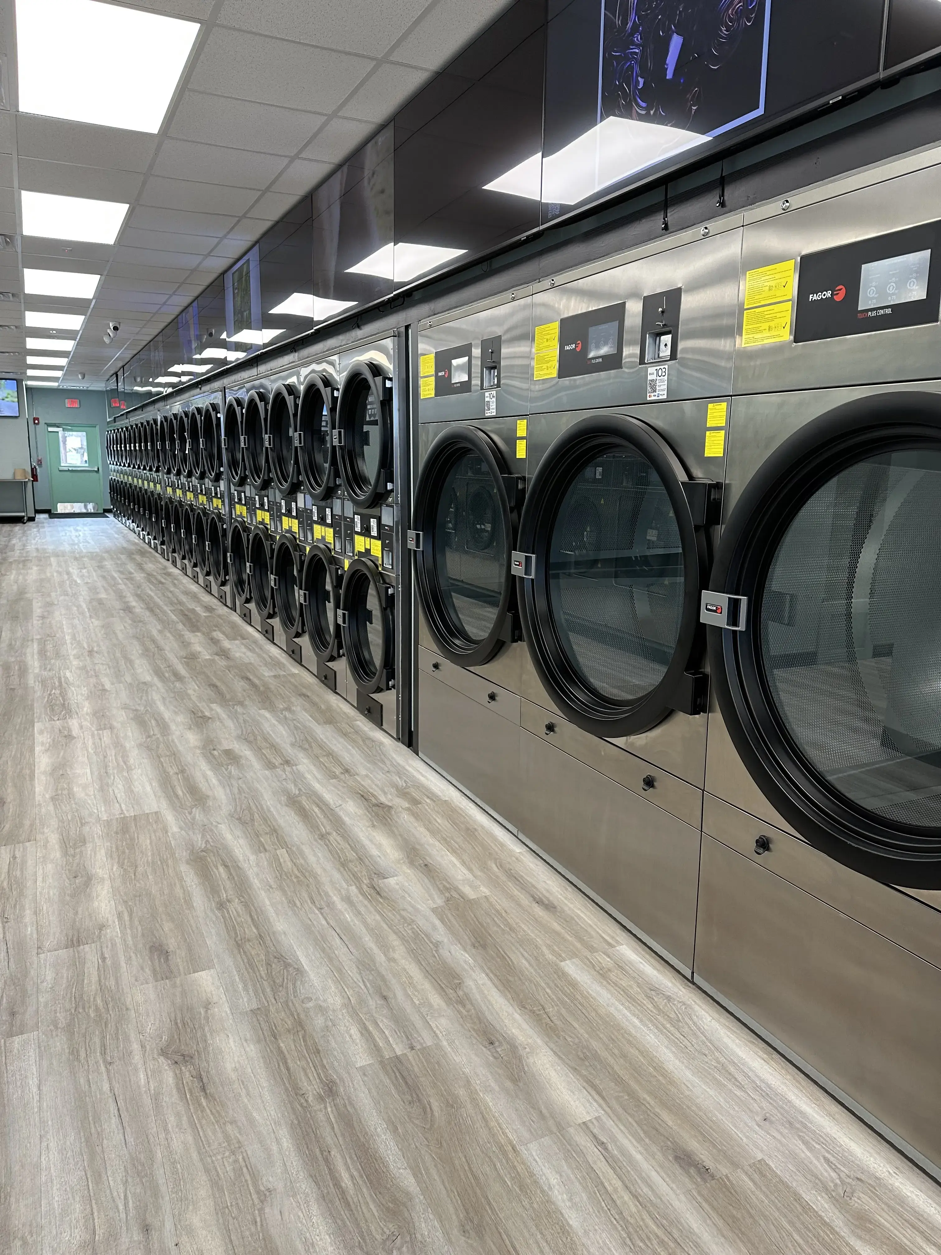 The Laundry Basket - Image 14