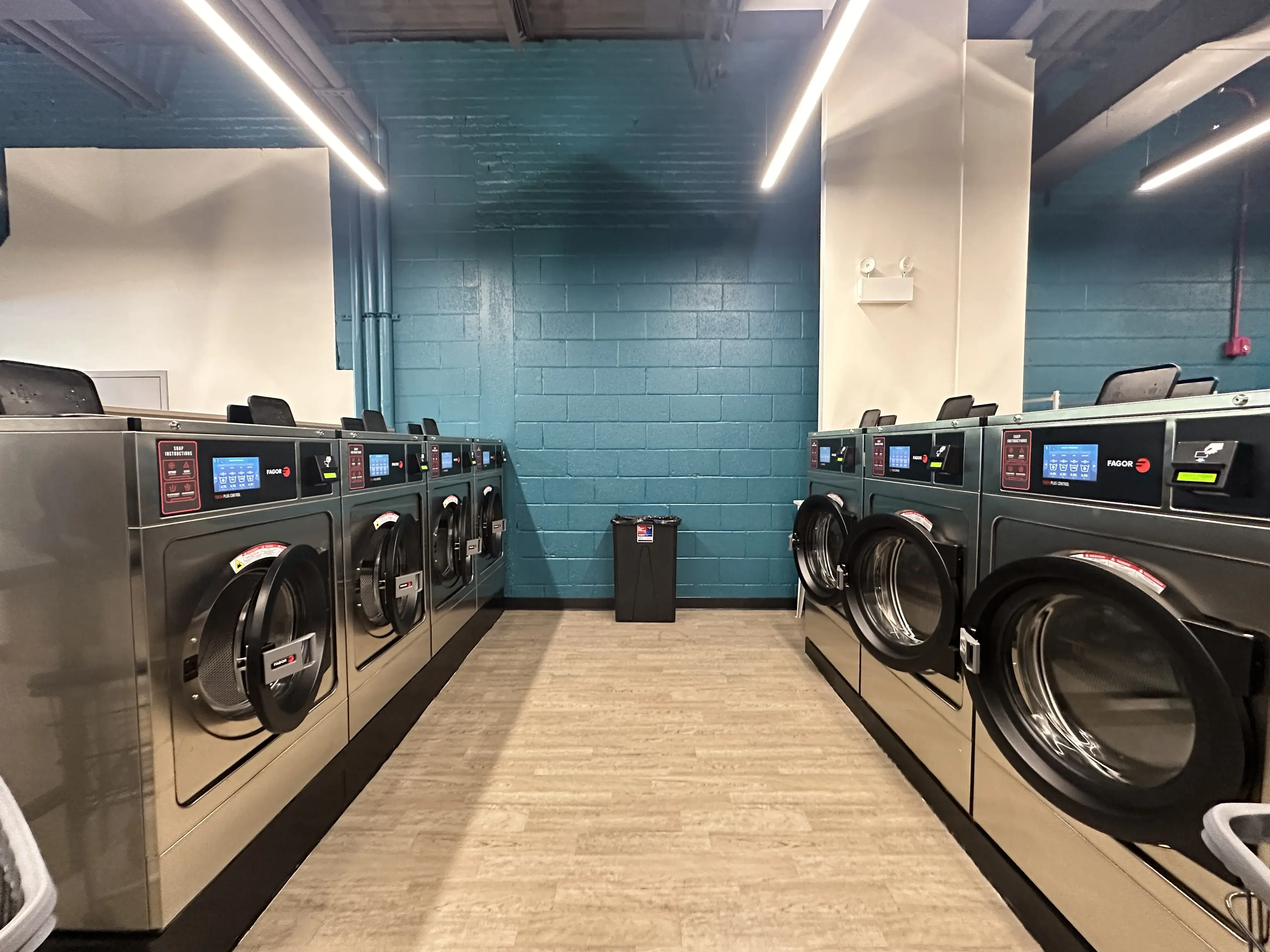 The Laundry Cafe - Evanston - Image 11