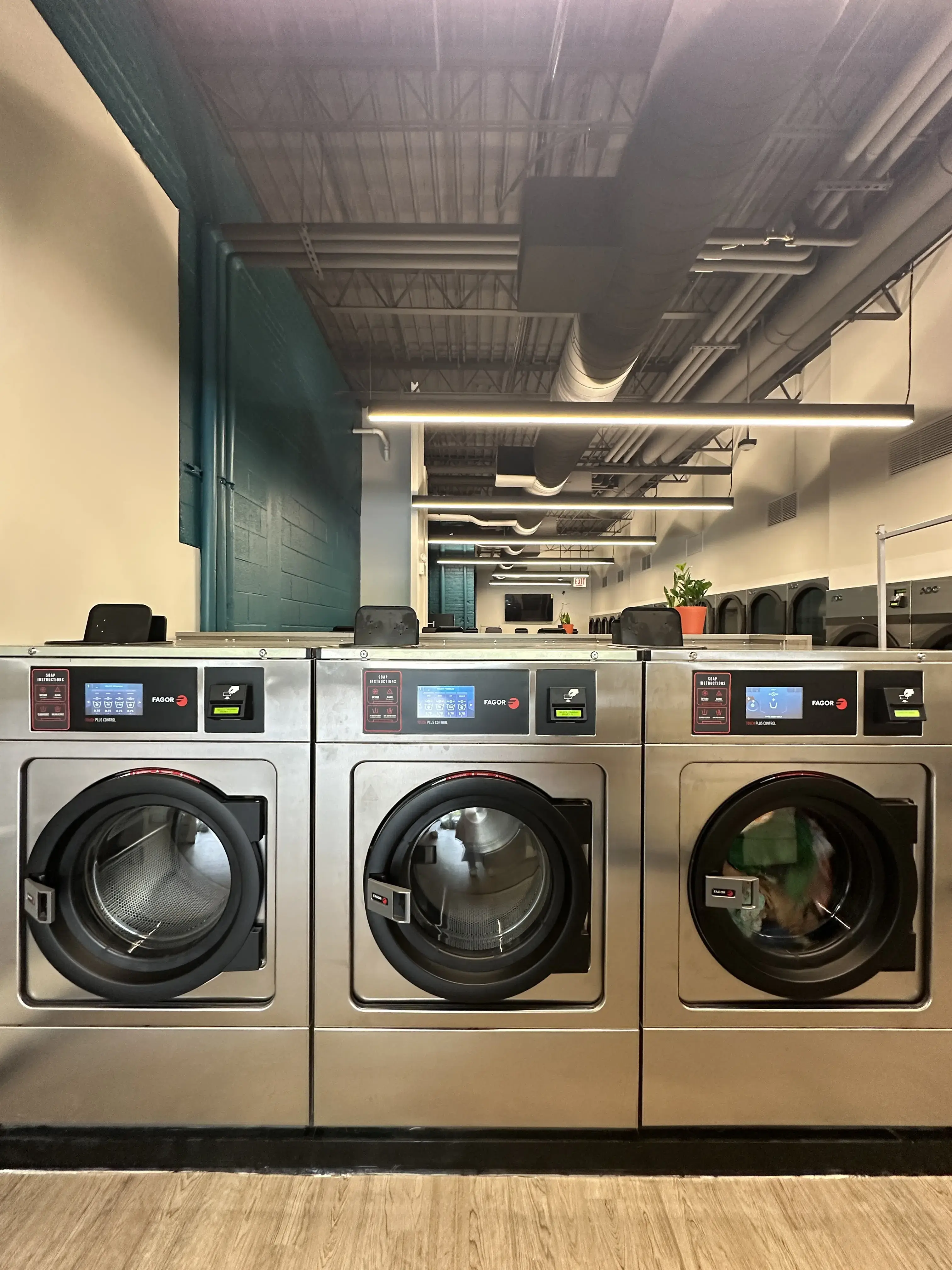 The Laundry Cafe - Evanston - Image 3