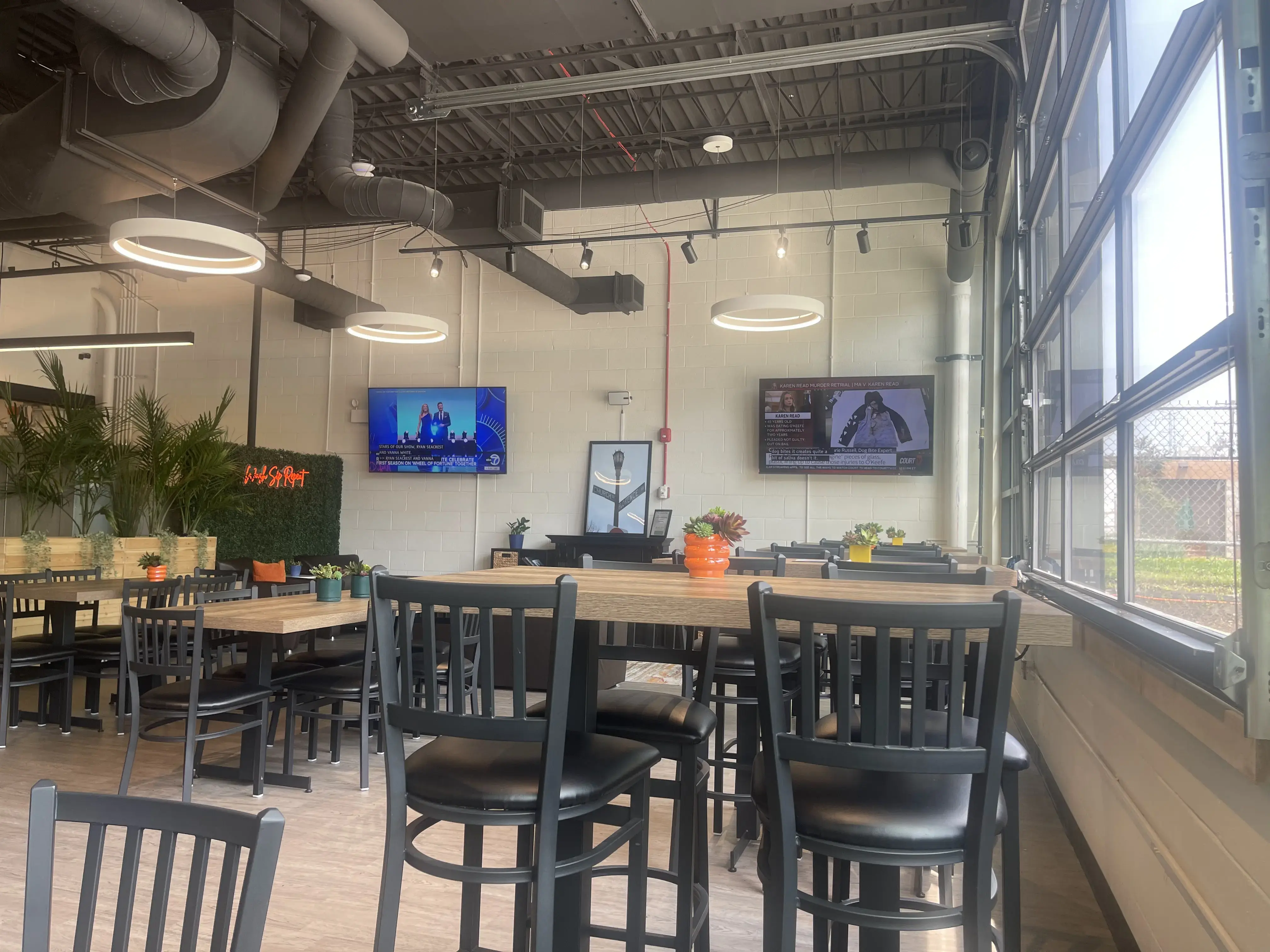 The Laundry Cafe - Evanston - Image 6