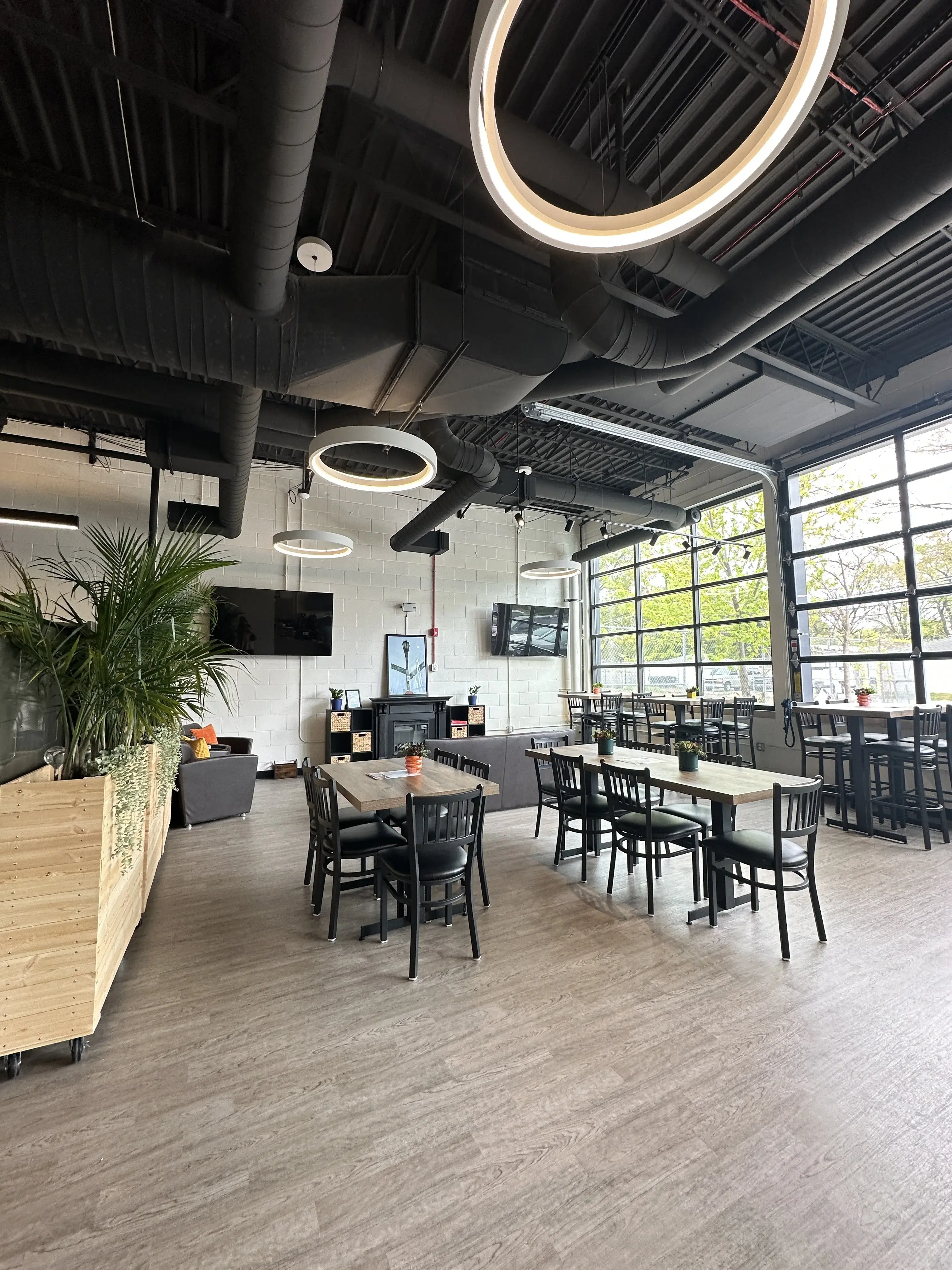 The Laundry Cafe - Evanston - Image 8