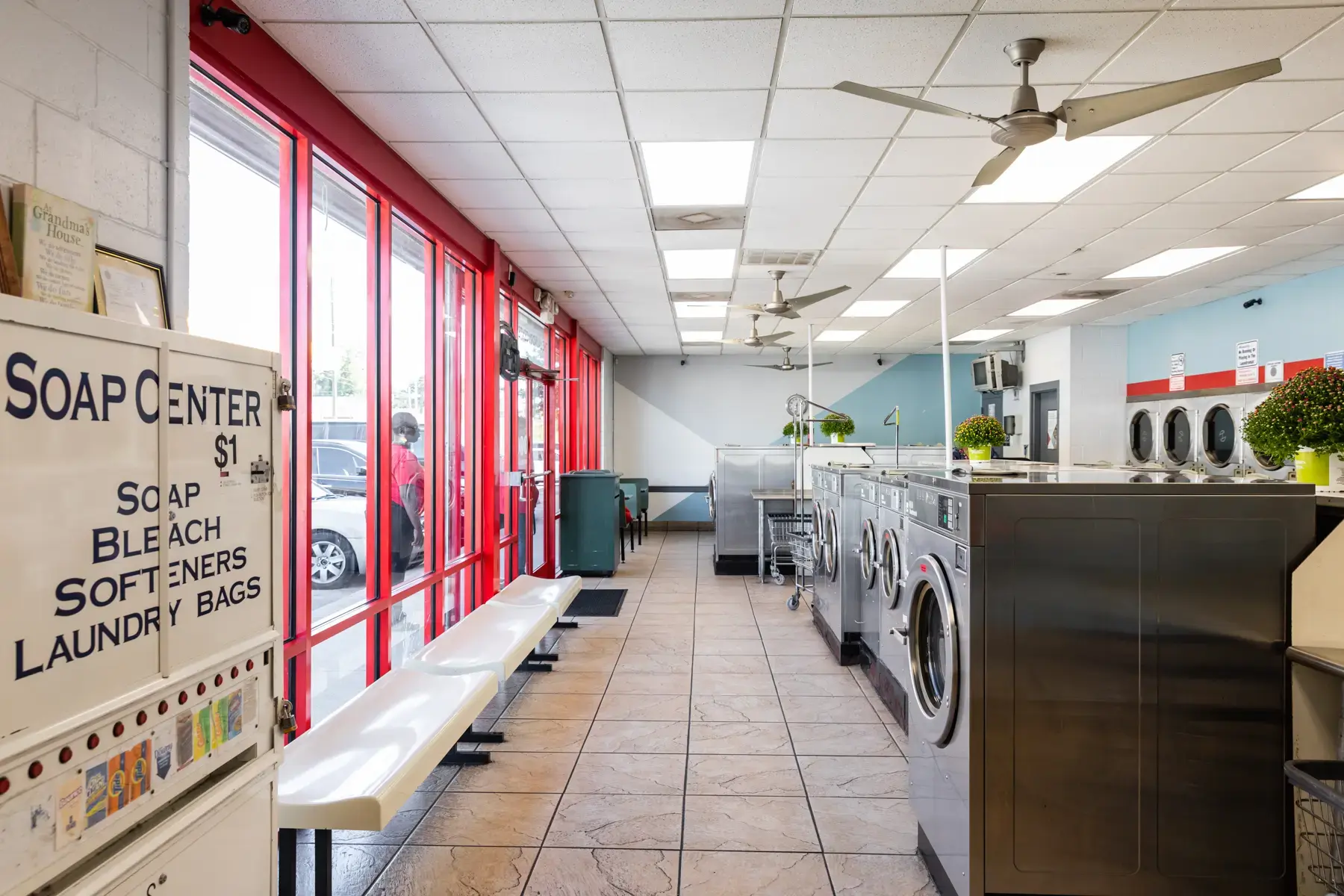 The Laundry Centers - East Hollowell Pkwy - Image 20