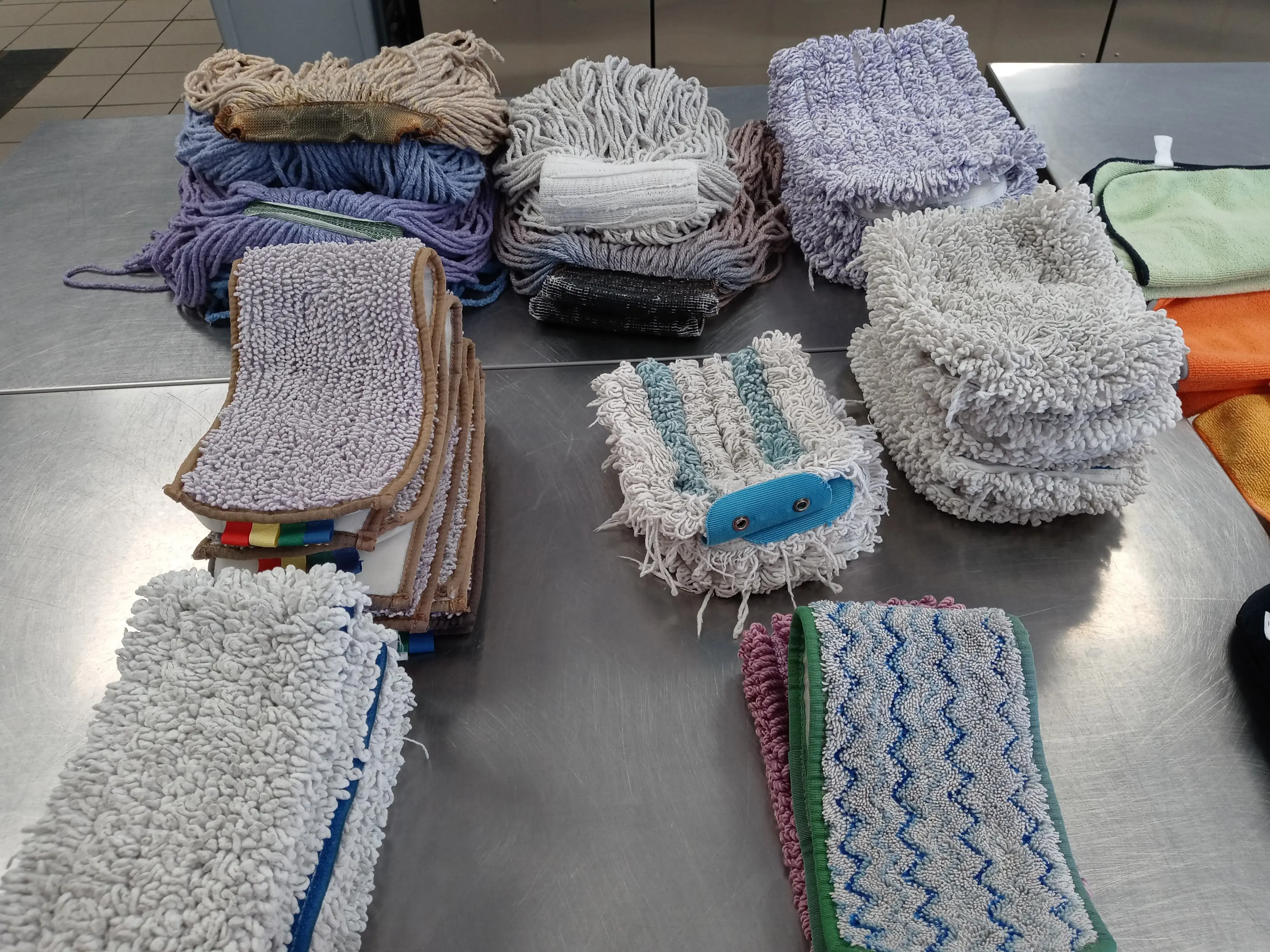 The Laundry Centers - West Hollowell Pkwy thumbnail 15