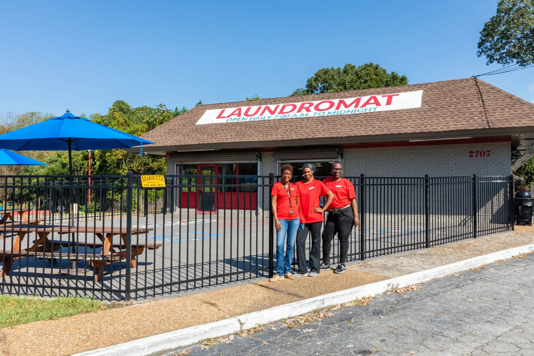 The Laundry Centers - West Hollowell Pkwy thumbnail 3