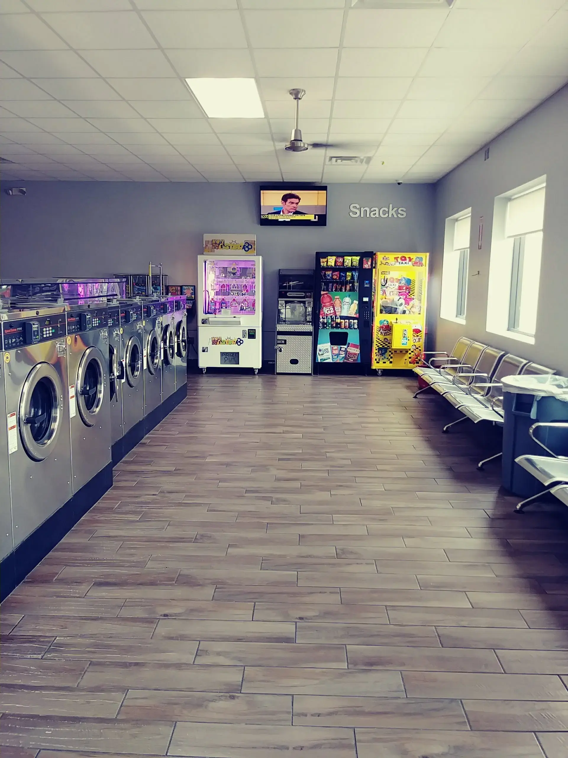 The Laundry Depot - Holly Road - Image 13