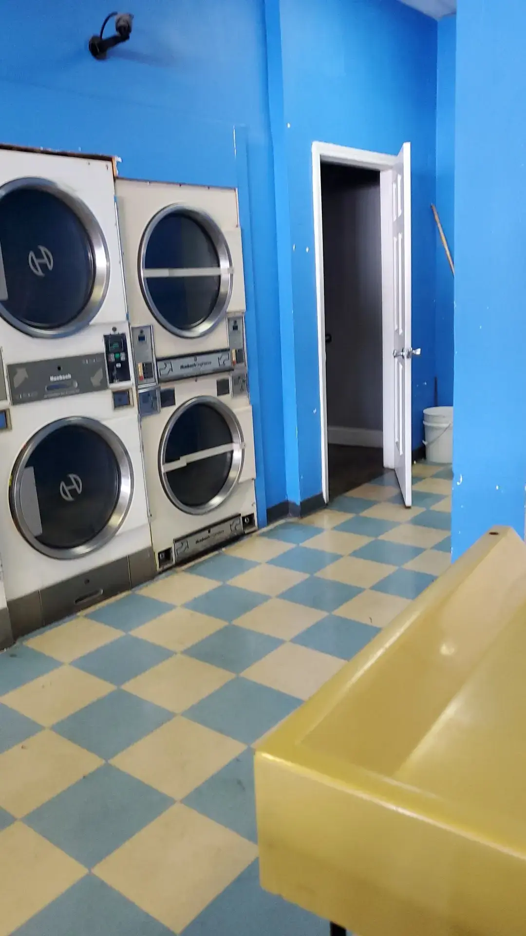 The Laundry Depot Laundromat thumbnail 16