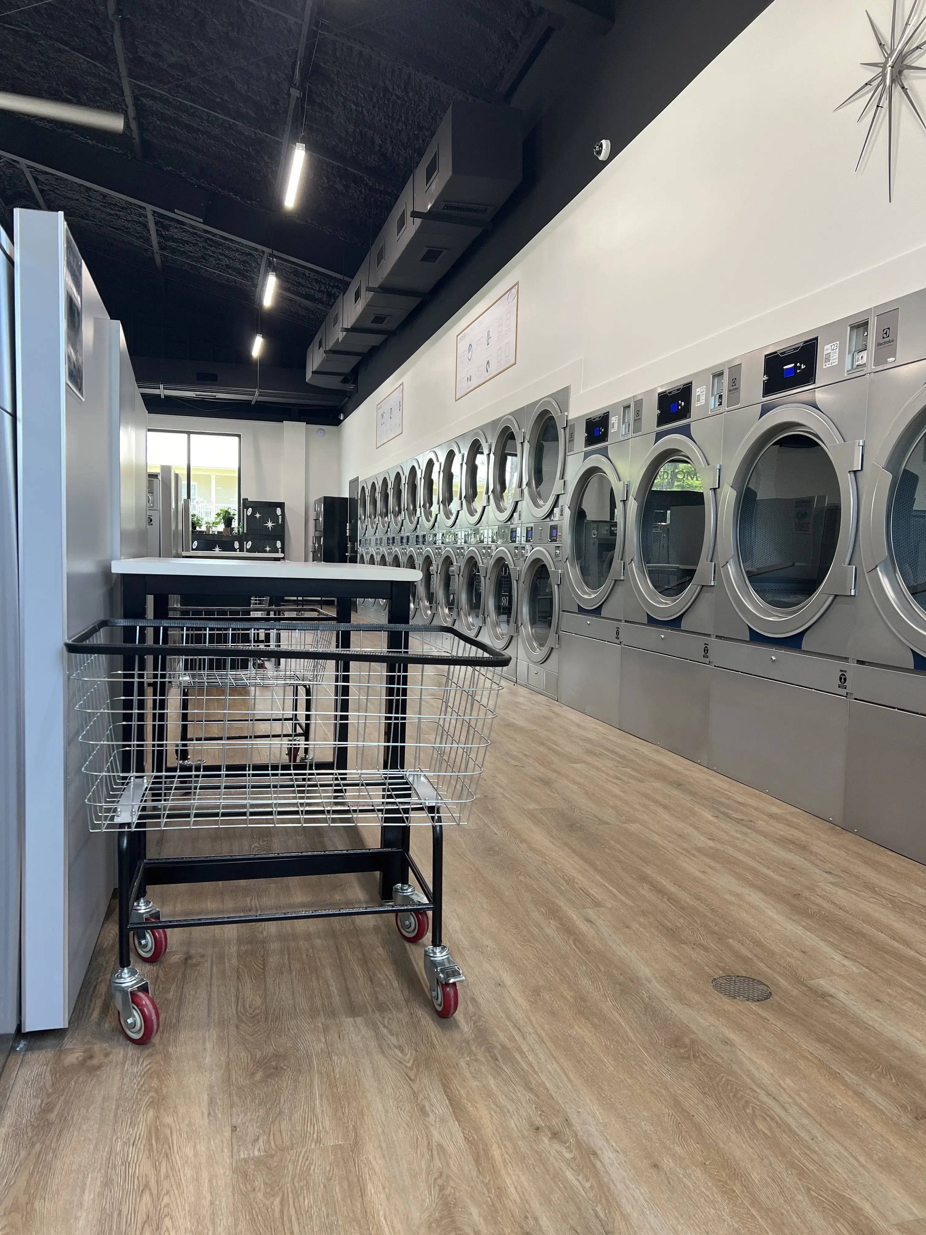 The Laundry Lounge thumbnail 1