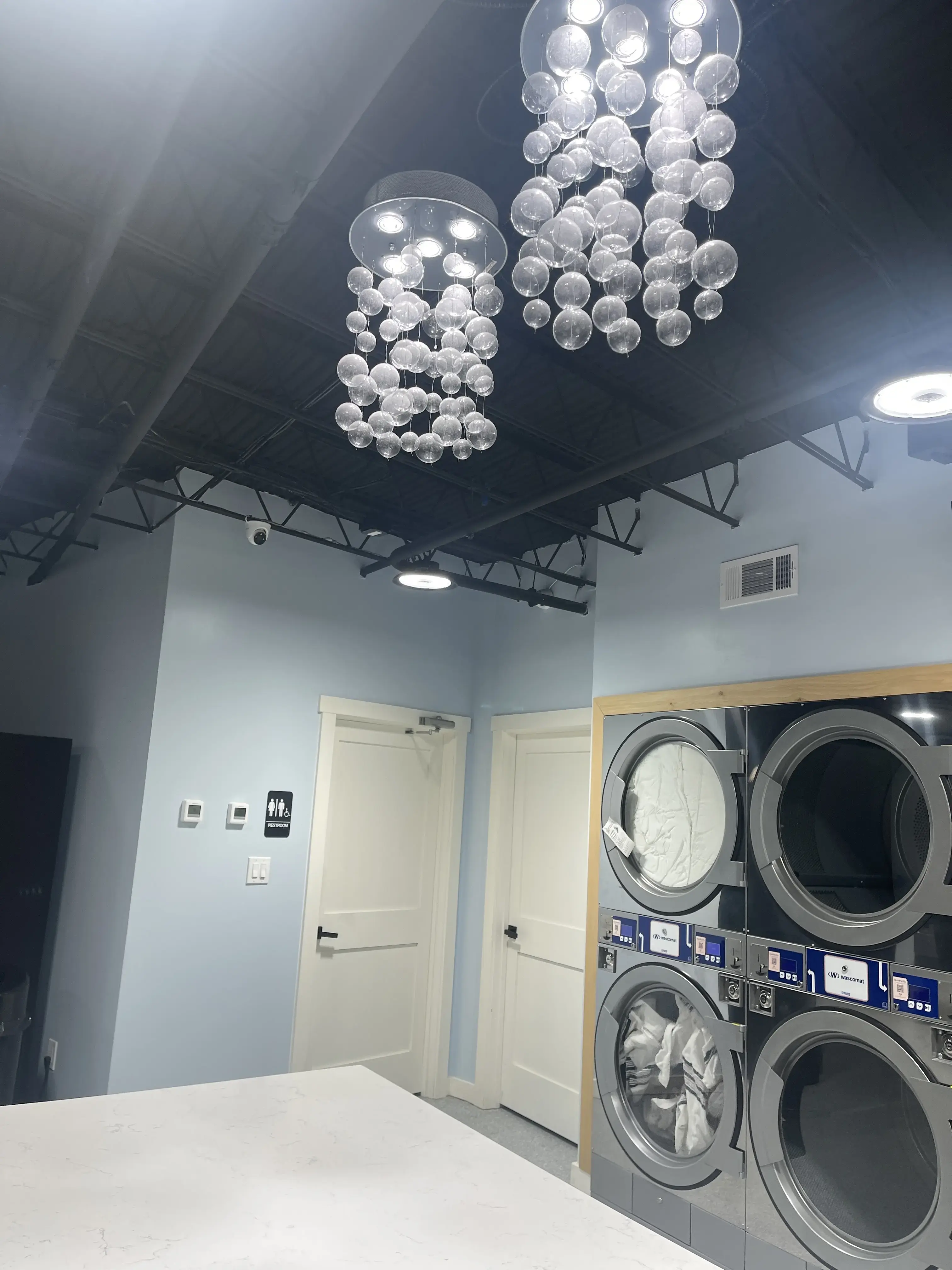 The Laundry Lounge thumbnail 5