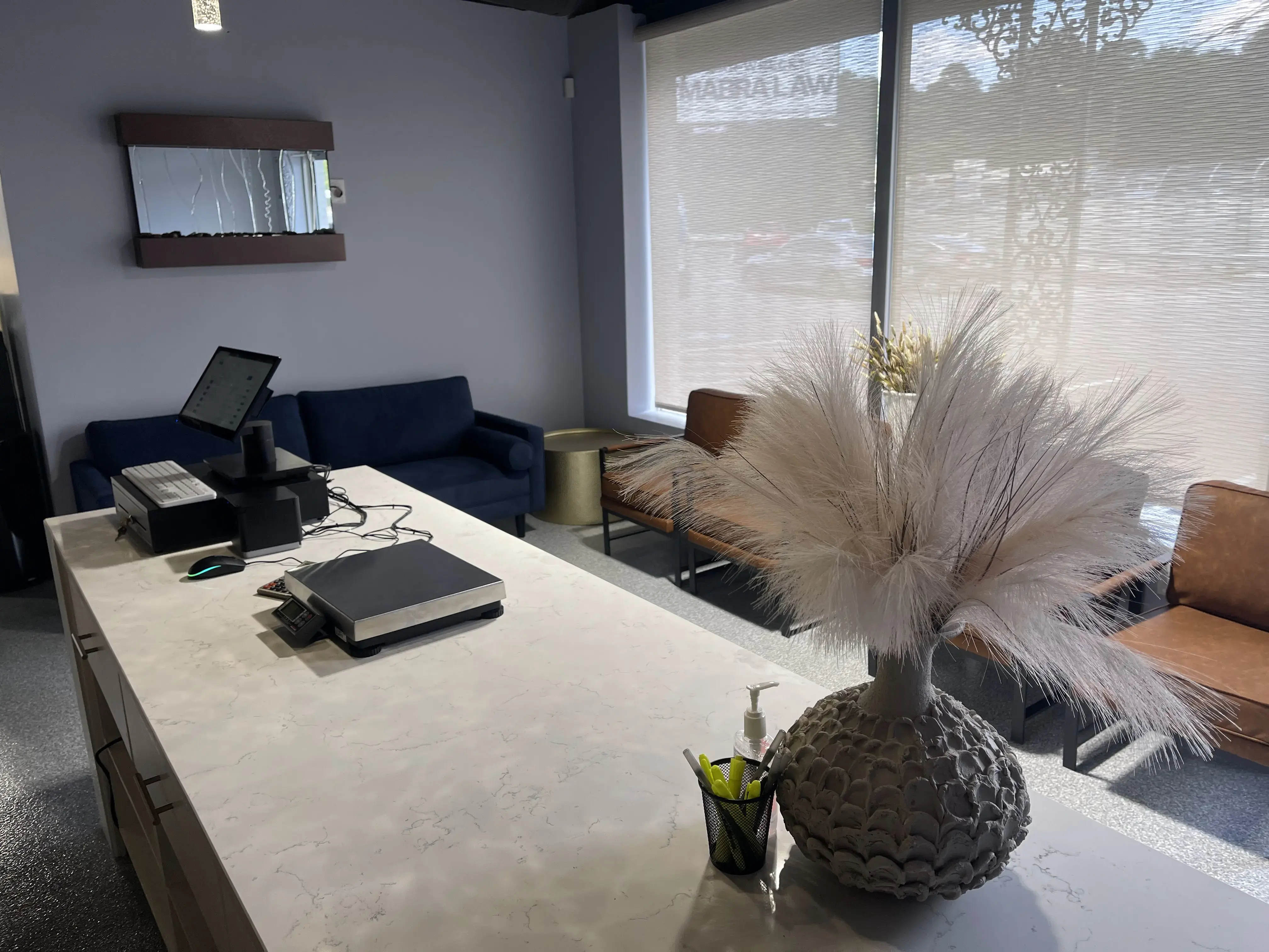 The Laundry Lounge - Image 11