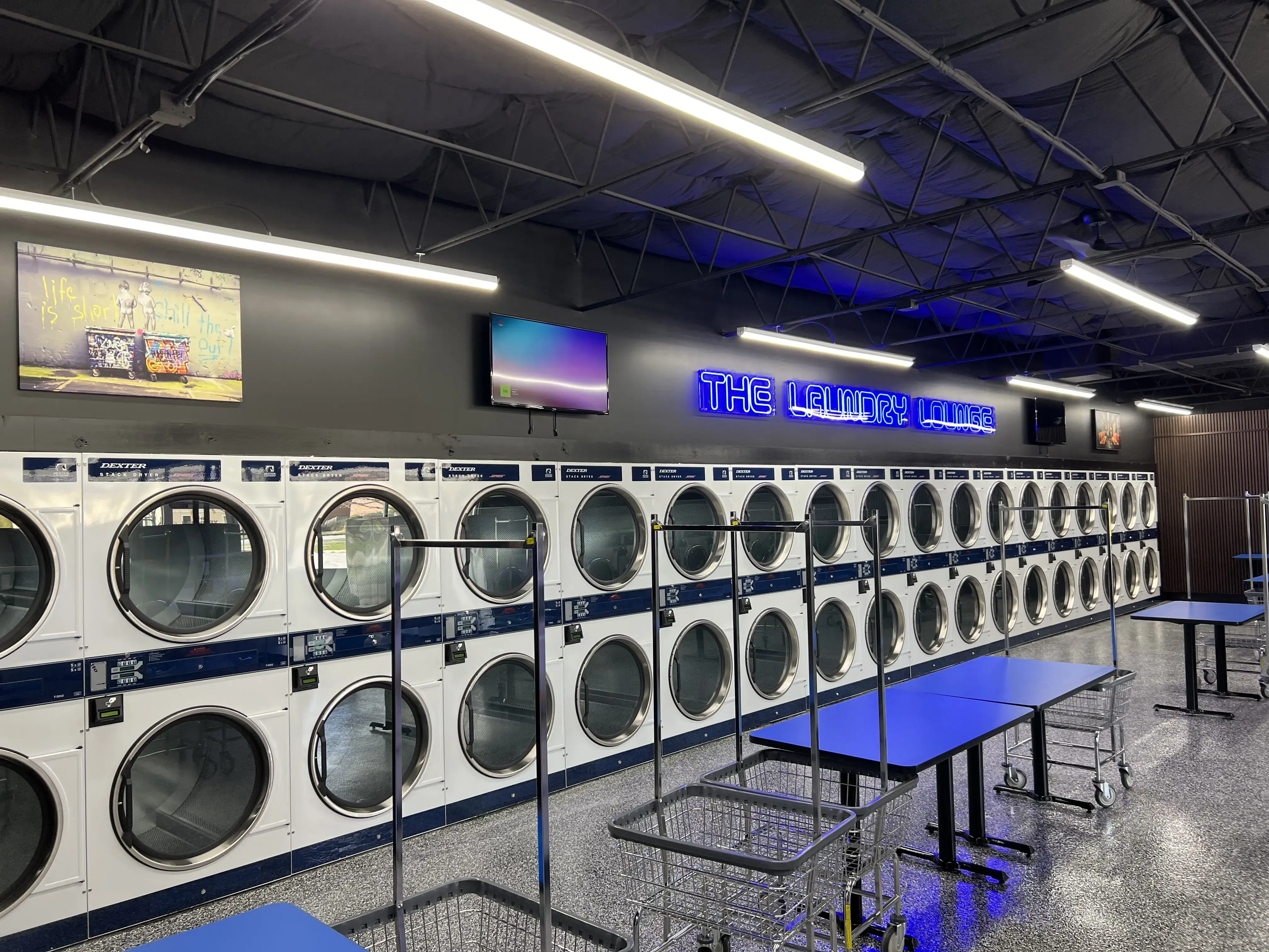 The Laundry Lounge - Image 2