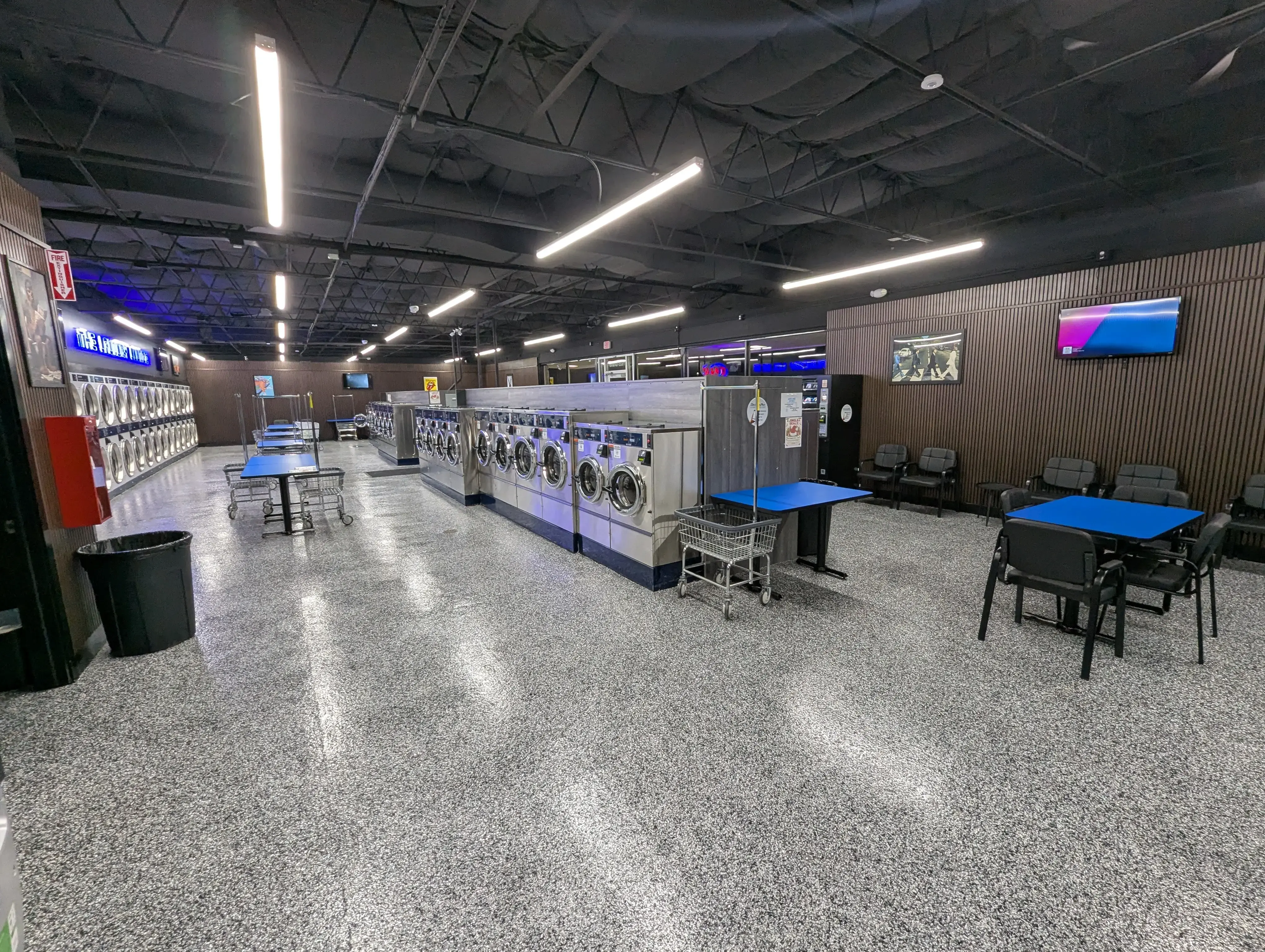 The Laundry Lounge - Image 18