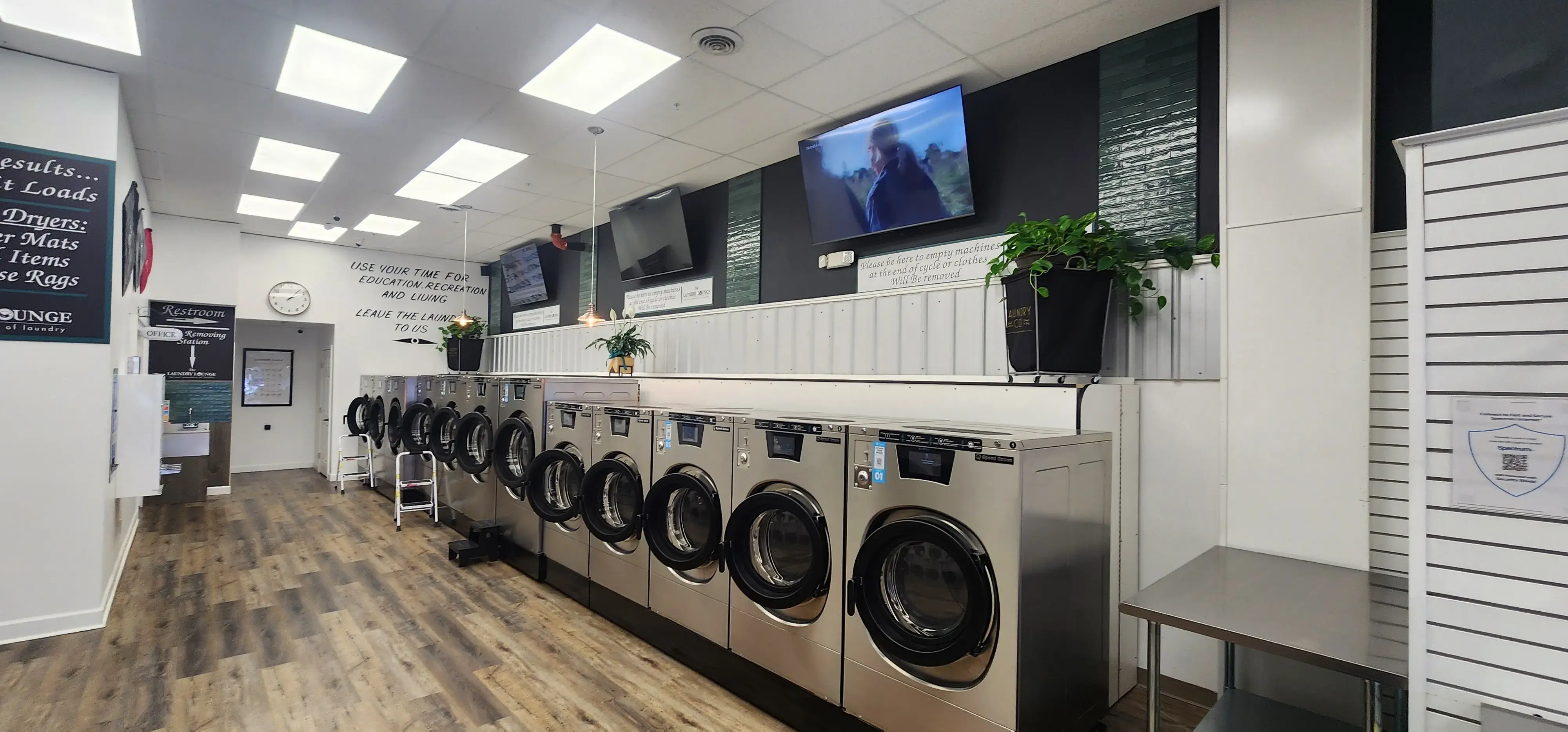 The Laundry Lounge - Image 2
