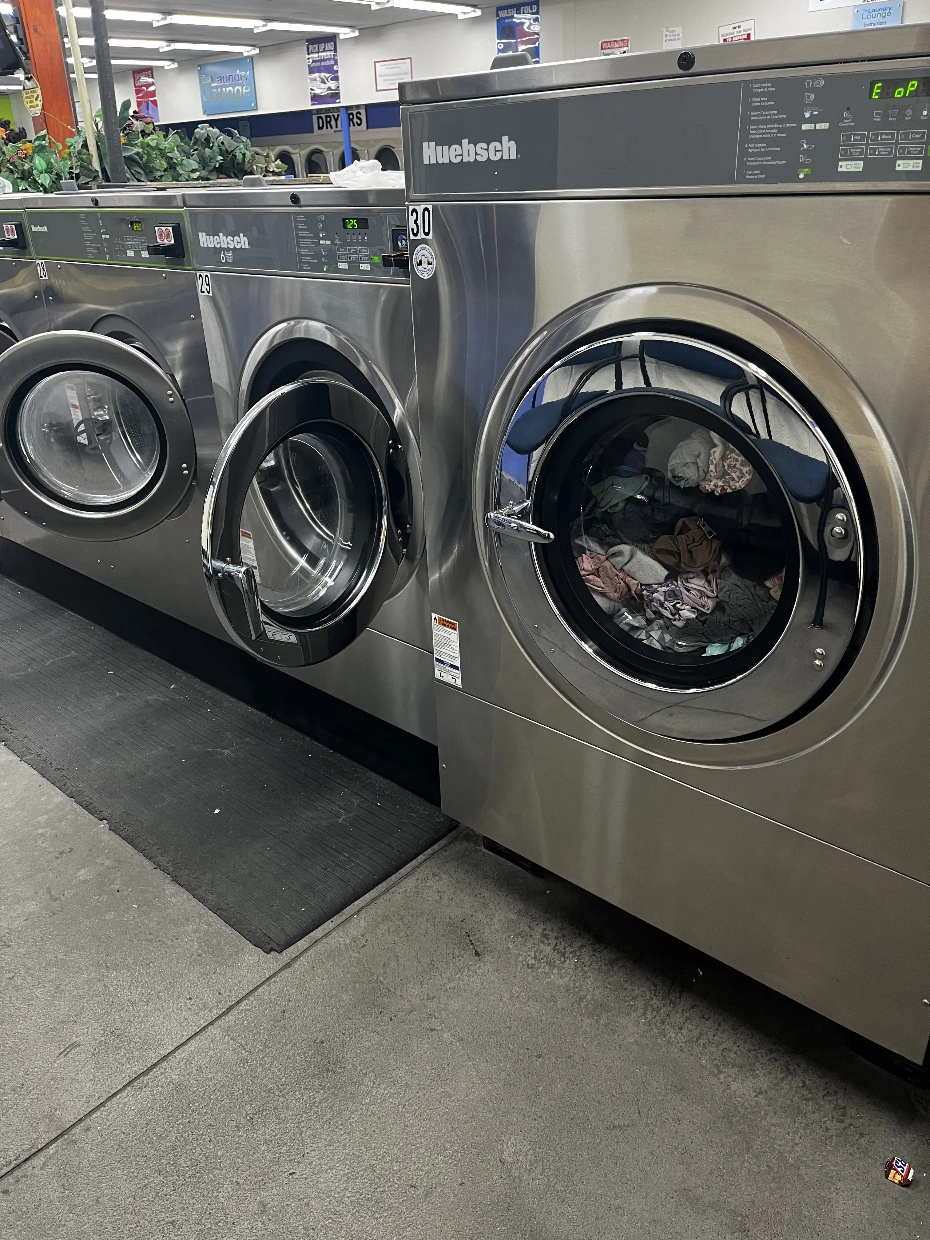 The Laundry Lounge - Image 2