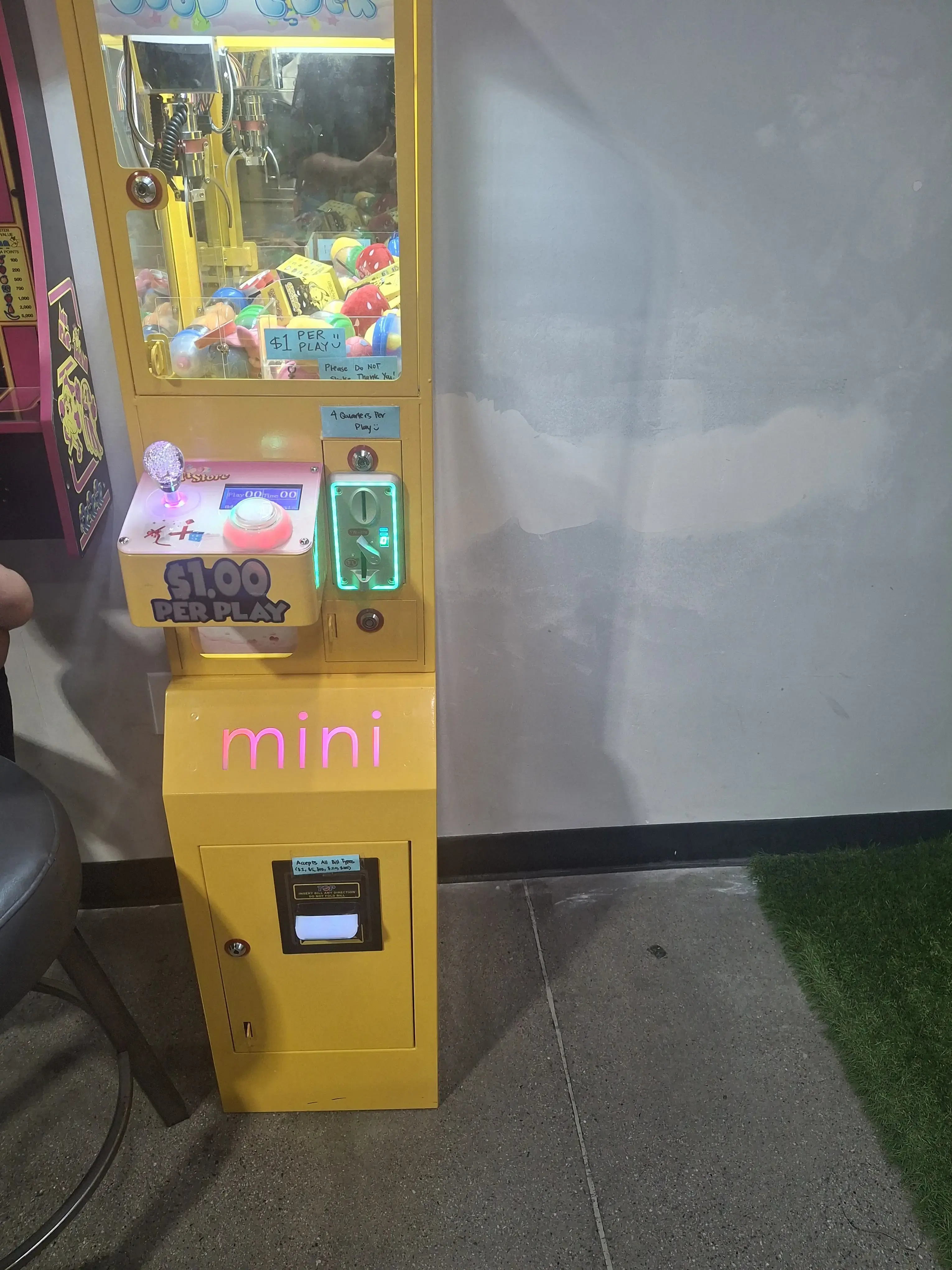 The Laundry Mat thumbnail 12