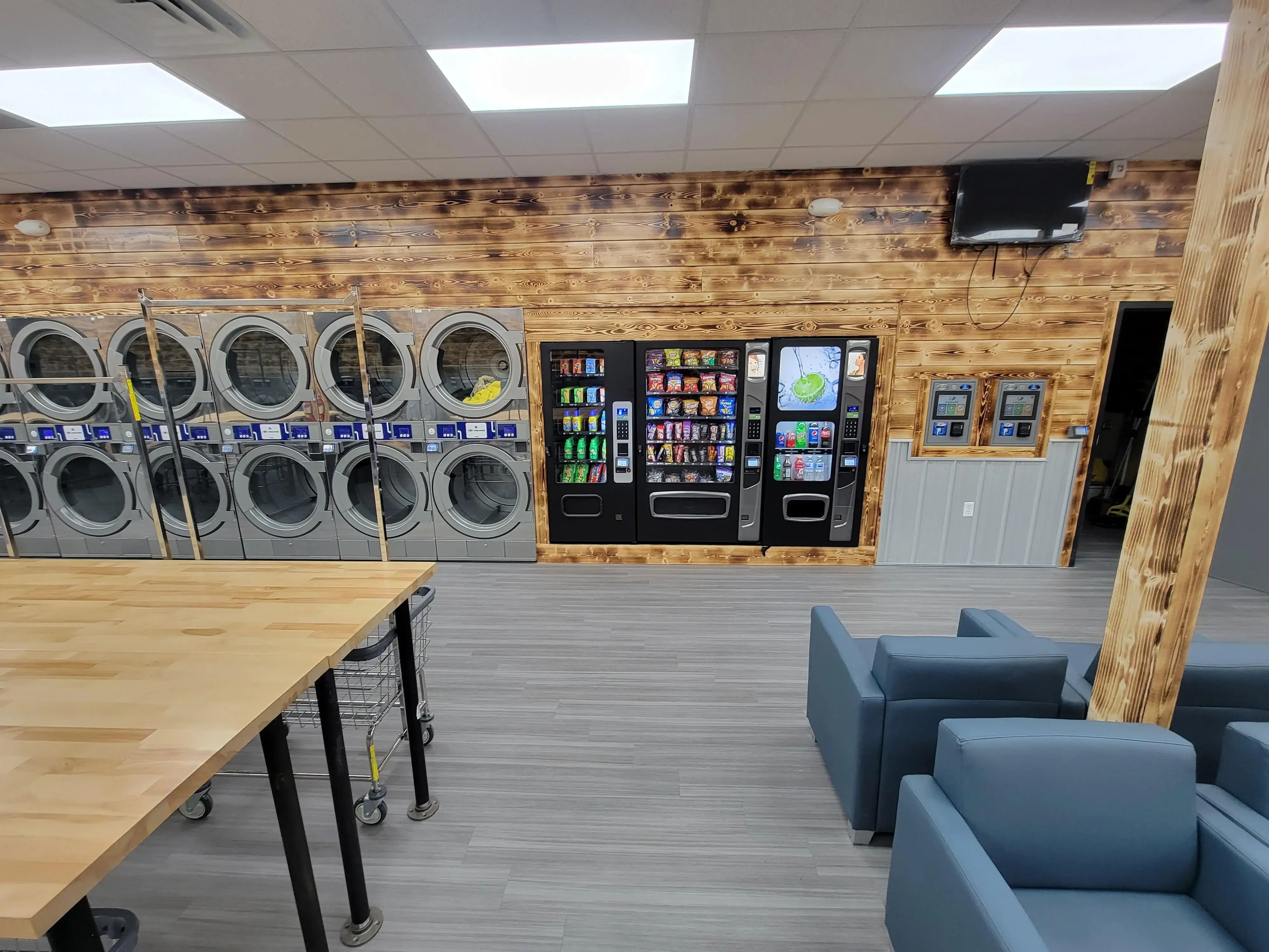 The Laundry Place thumbnail 20
