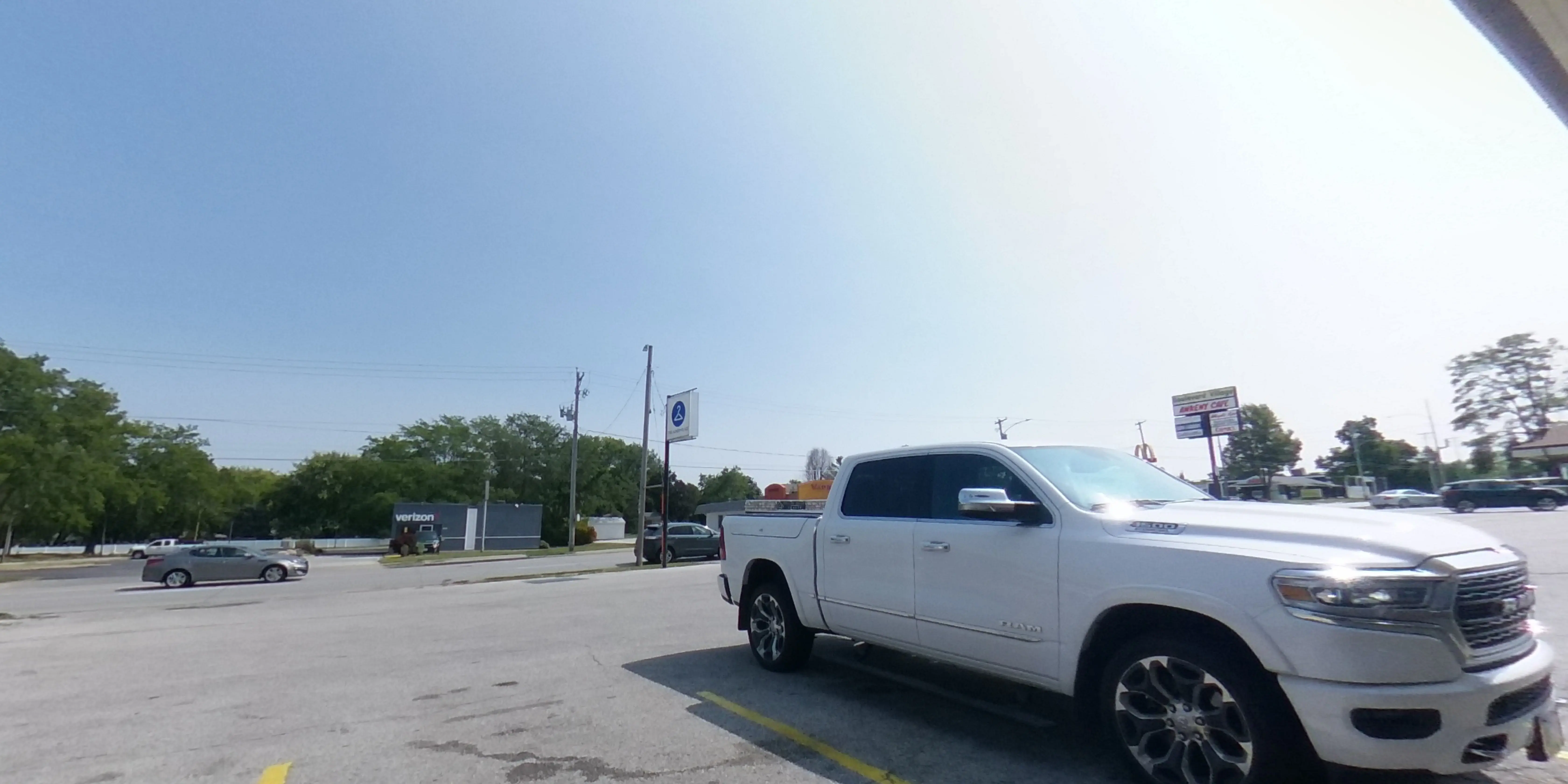 The Laundry Place thumbnail 11