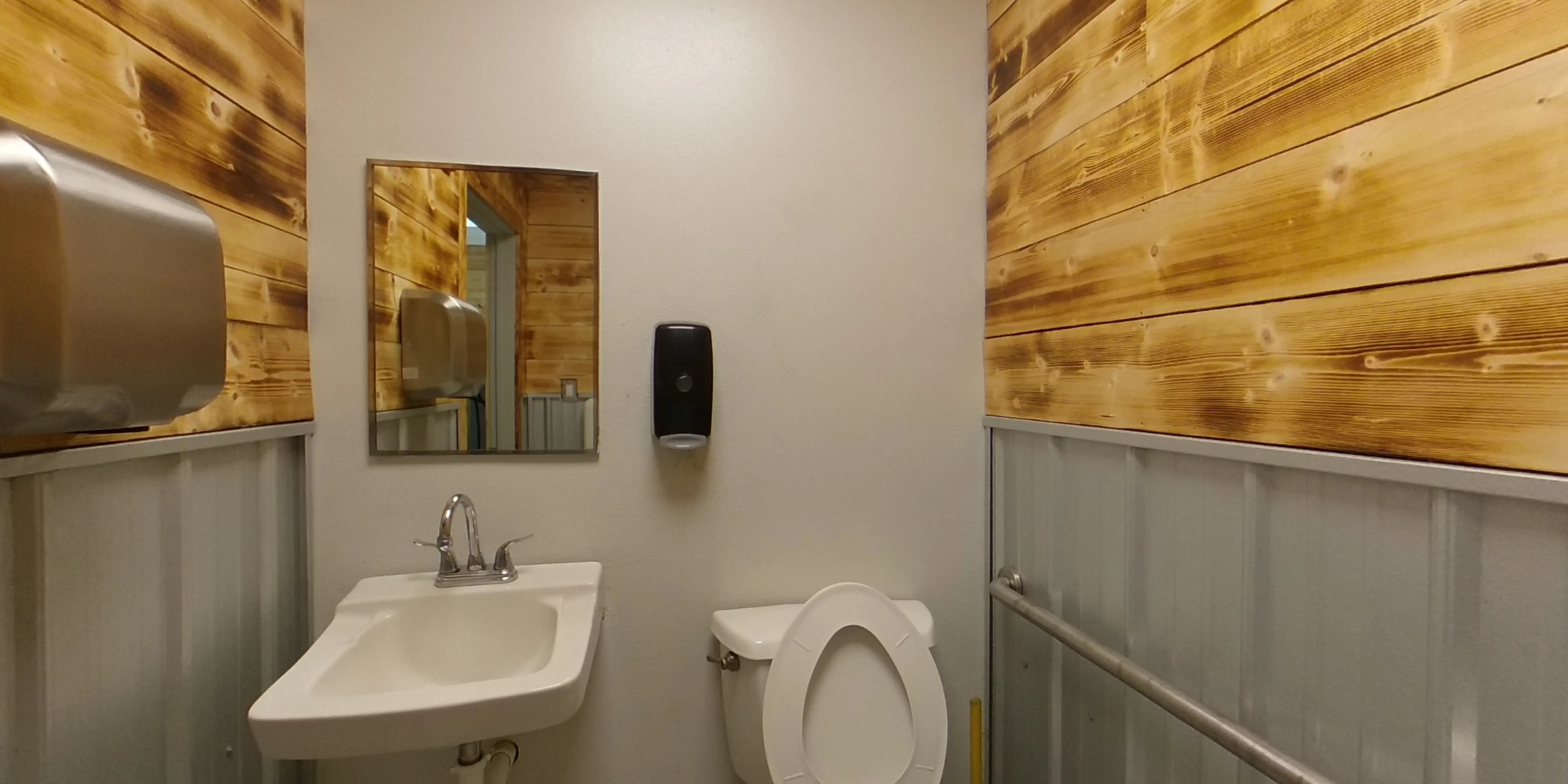 The Laundry Place thumbnail 12