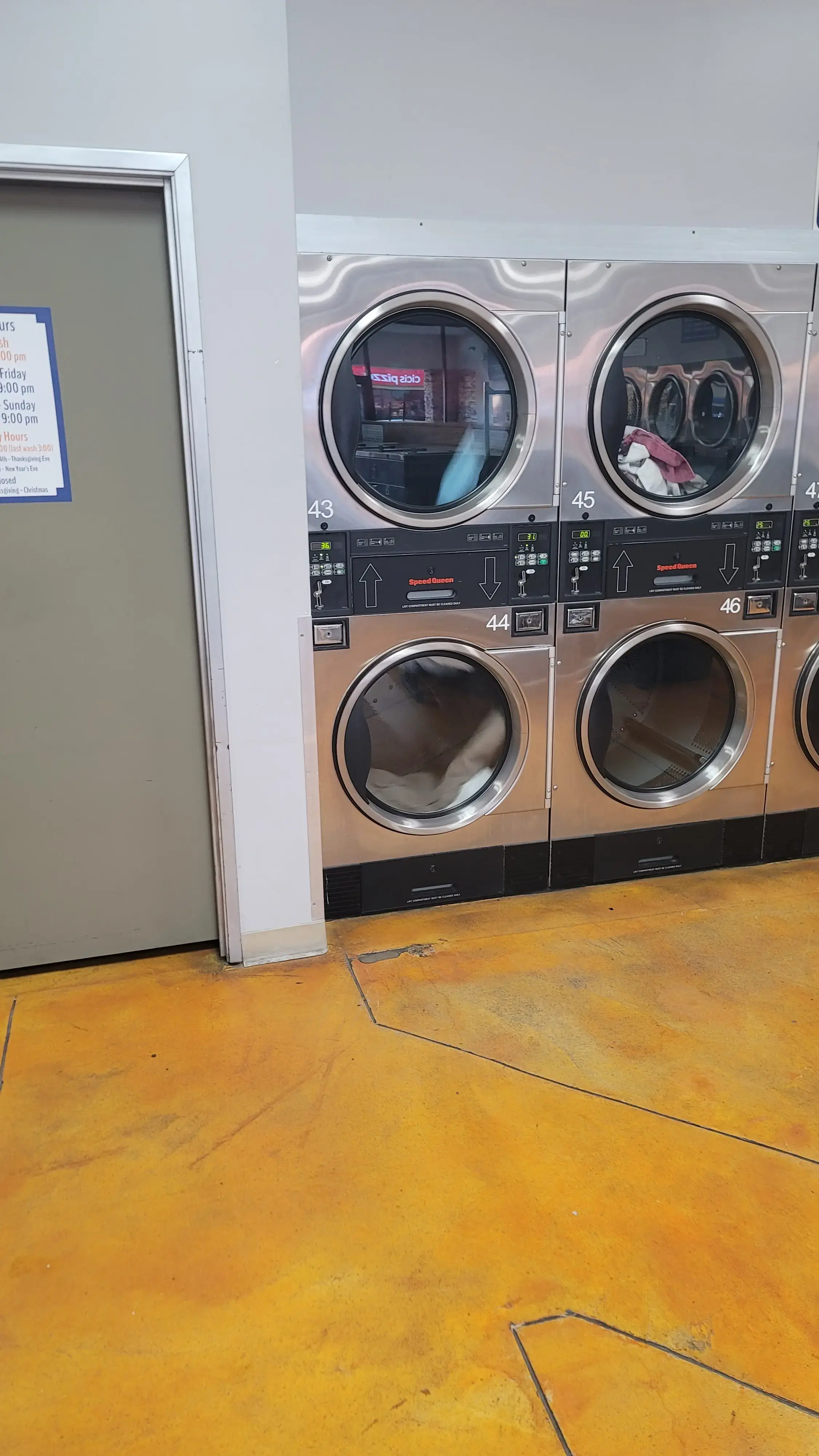 The Laundry Room thumbnail 6