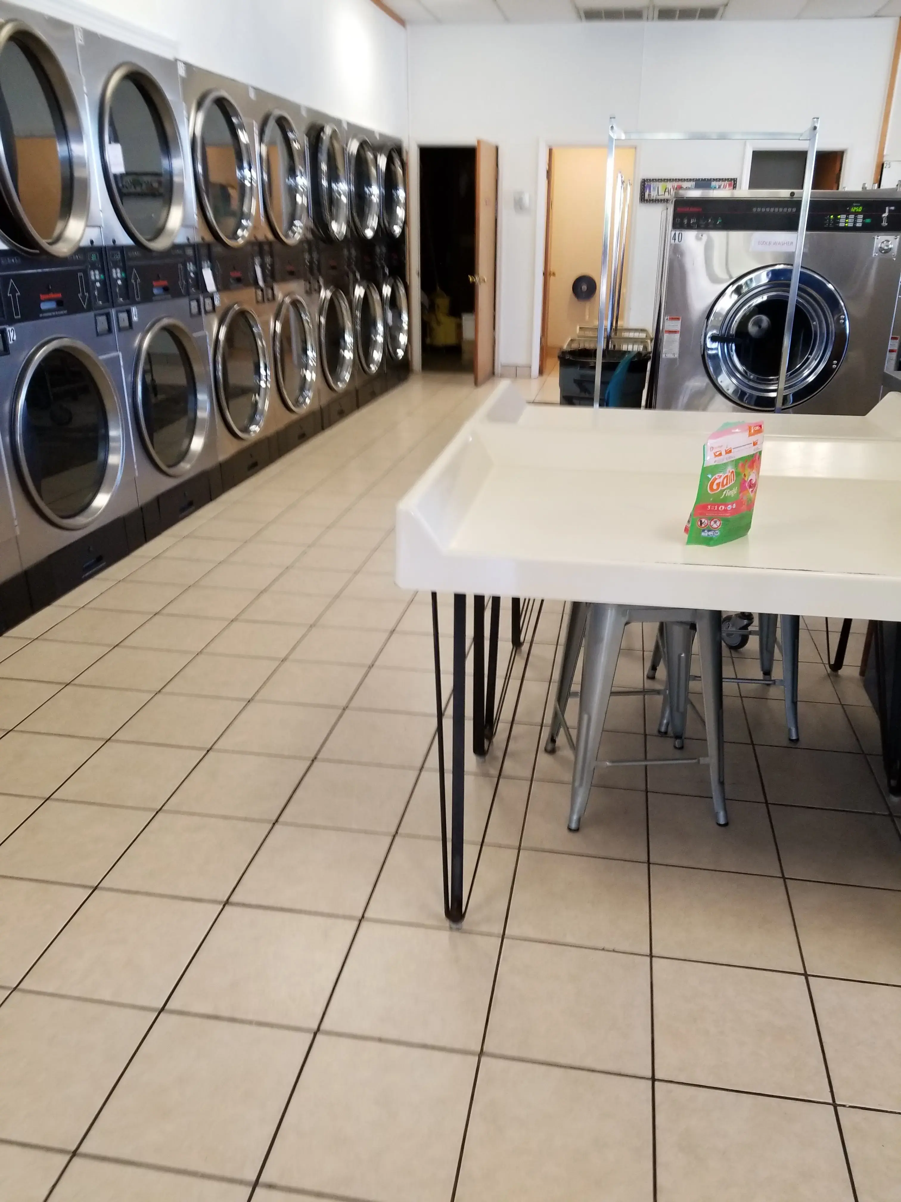 The Laundry Room thumbnail 16