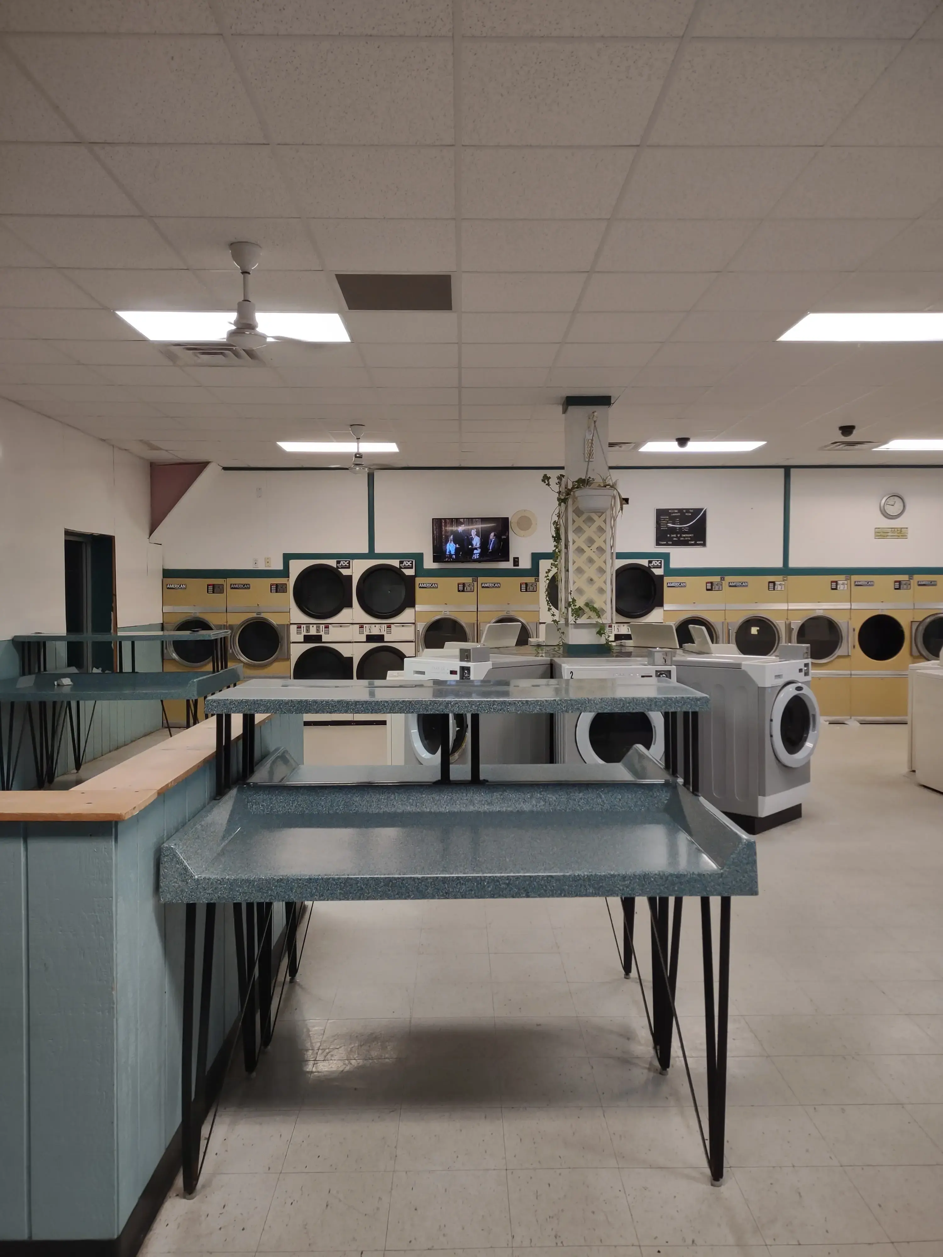 The Laundry Room thumbnail 15