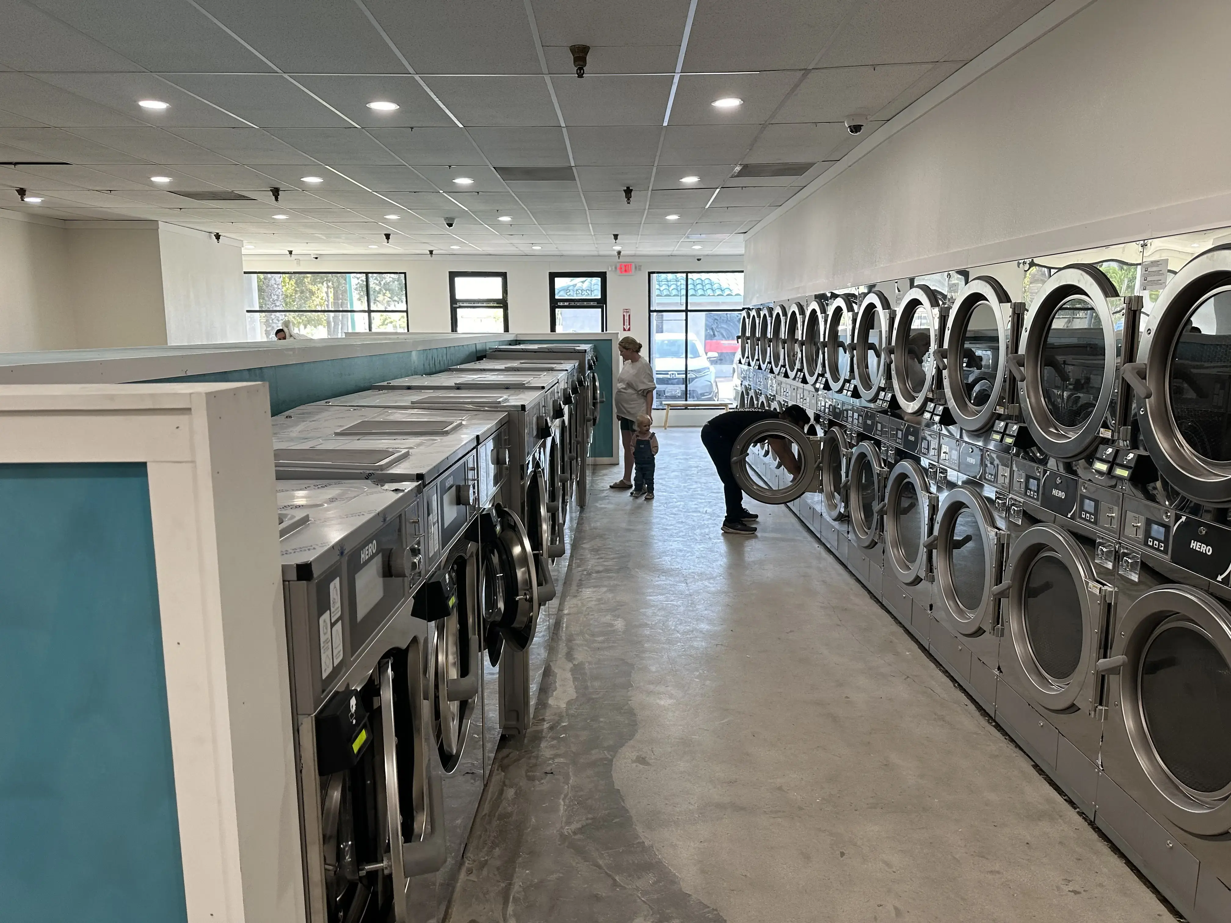 The Laundry Room Harbor City thumbnail 7