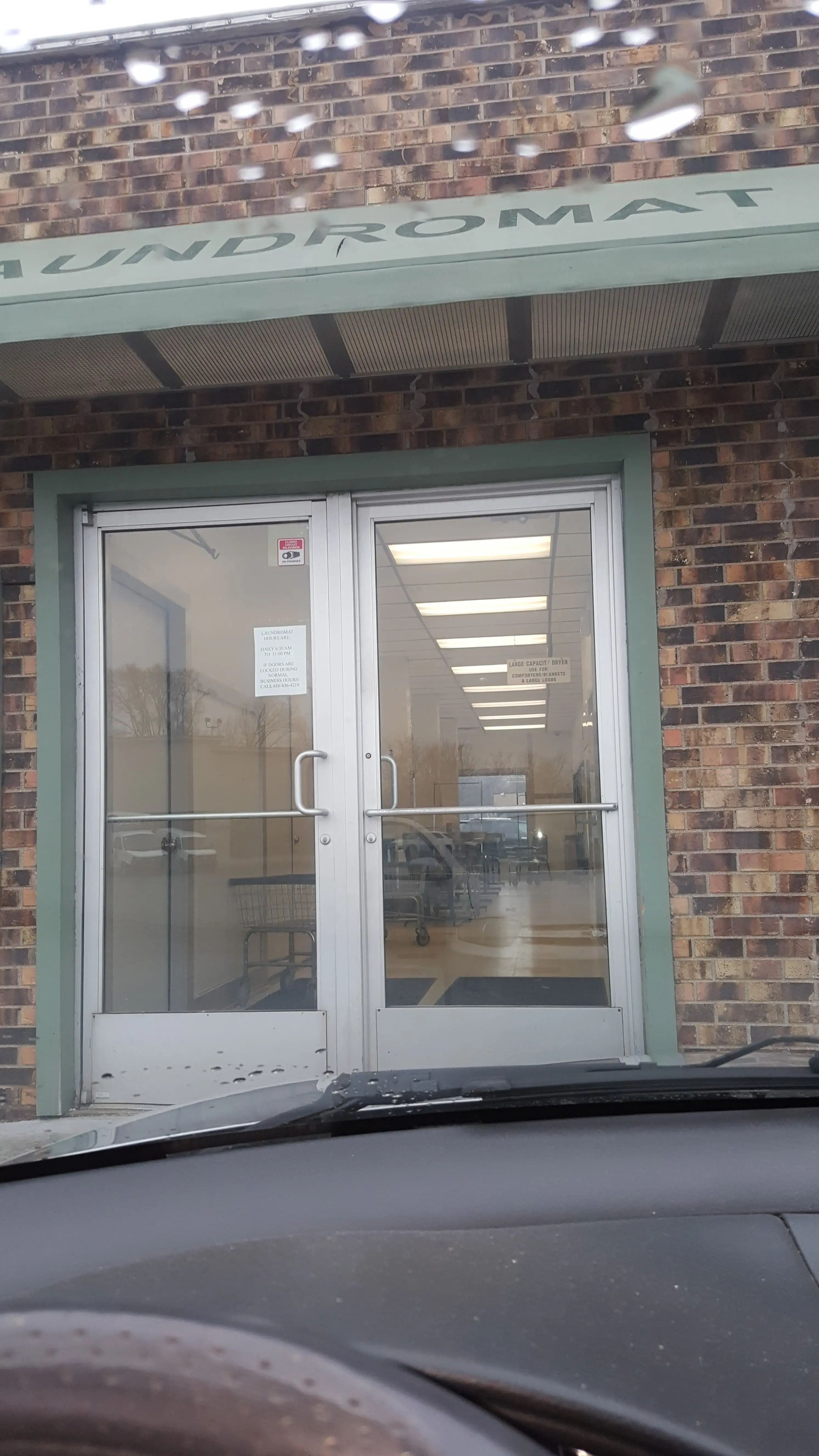 The Laundry Room - Image 10