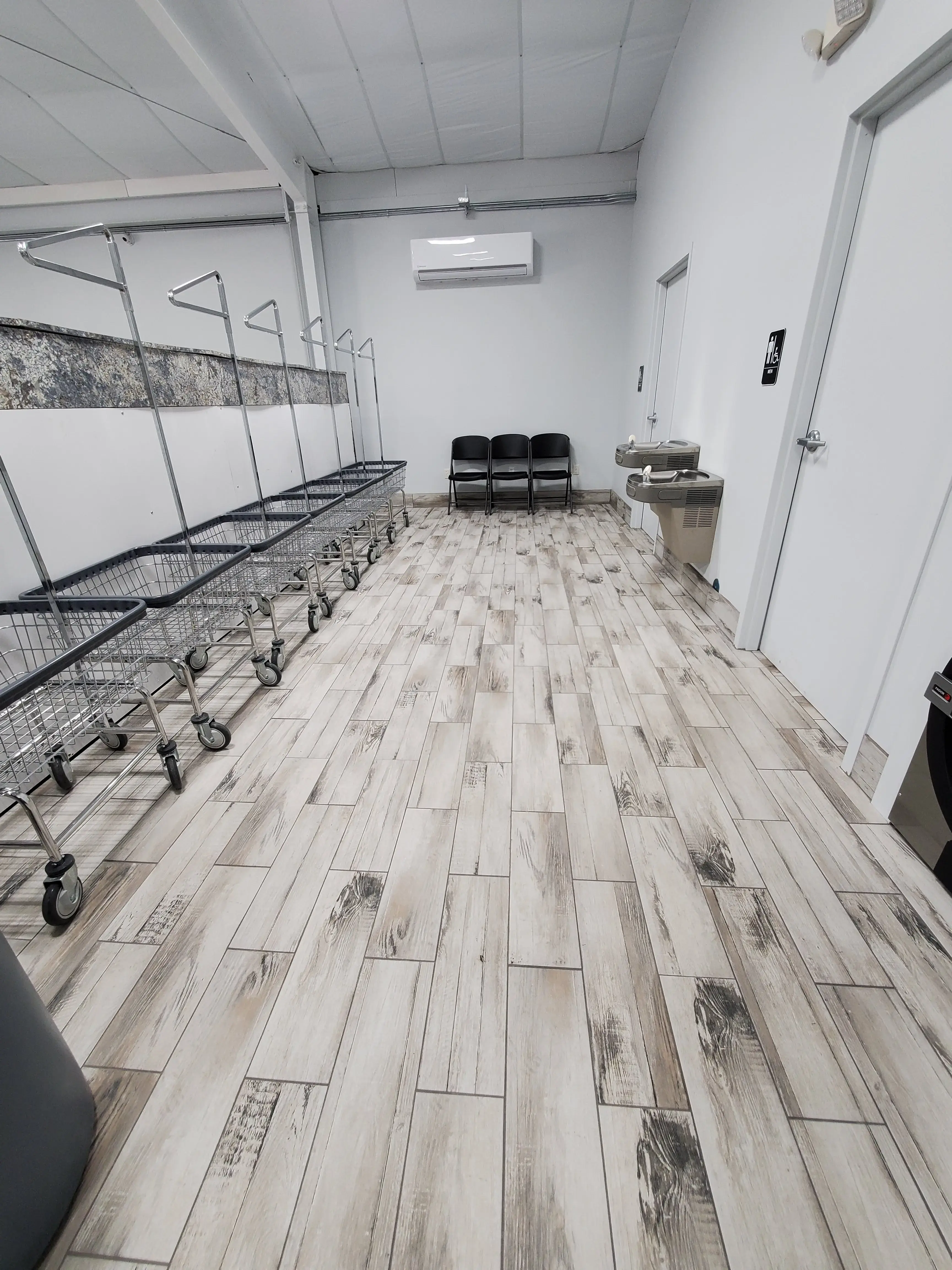 The Laundry Room - Image 12
