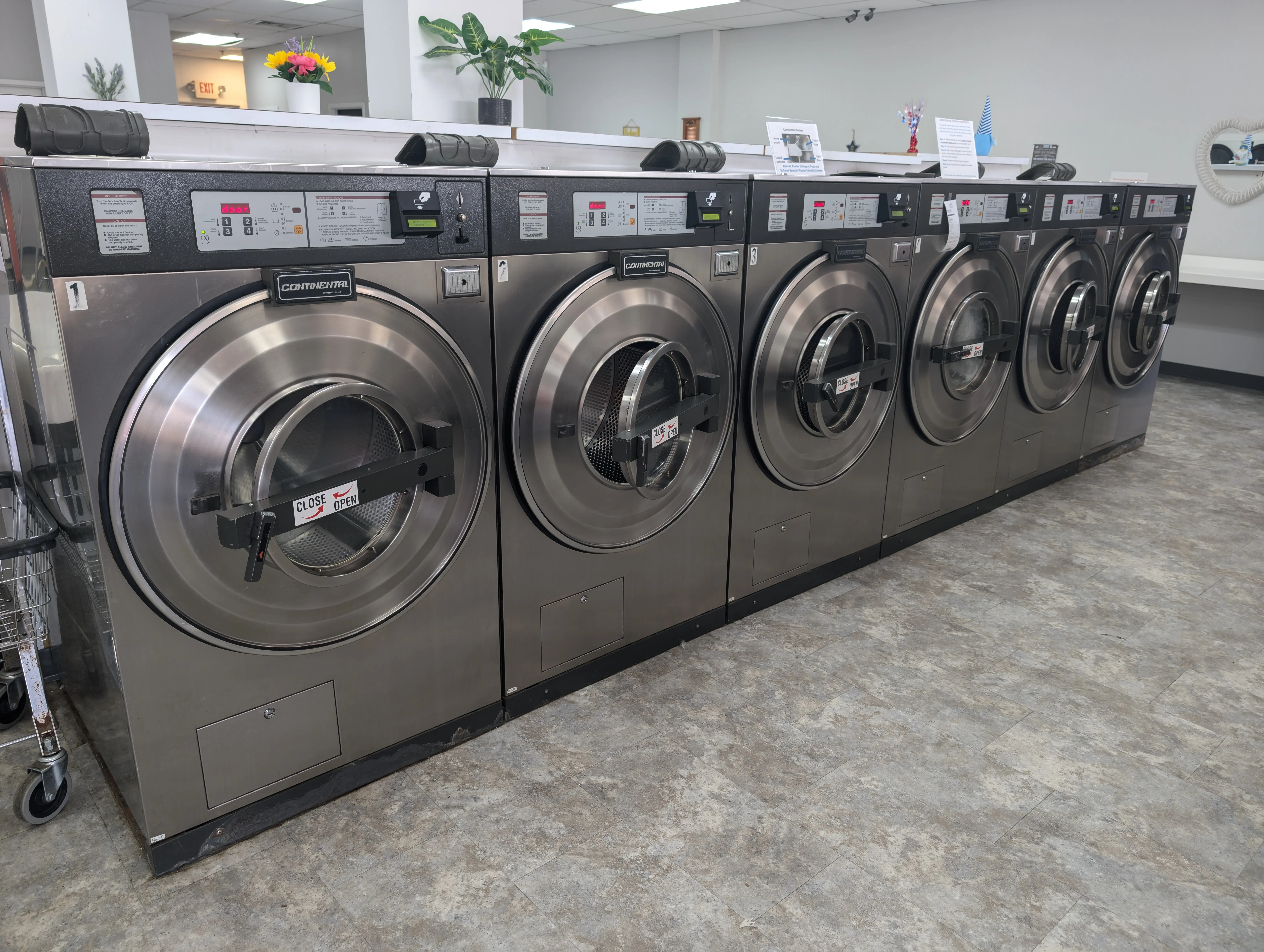 The Laundry Room thumbnail 17