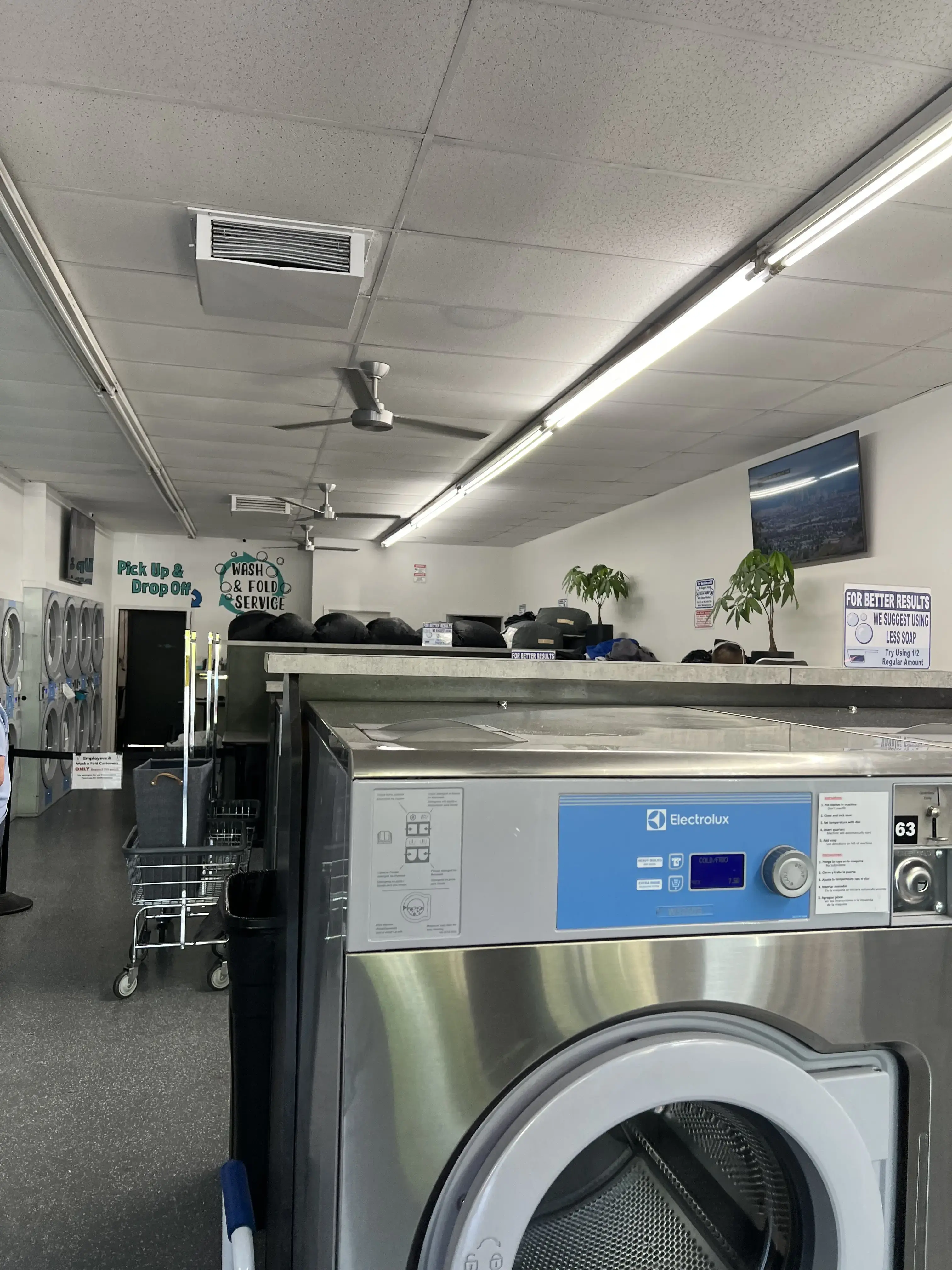 The Laundry Room (Napa at Redwood) thumbnail 7