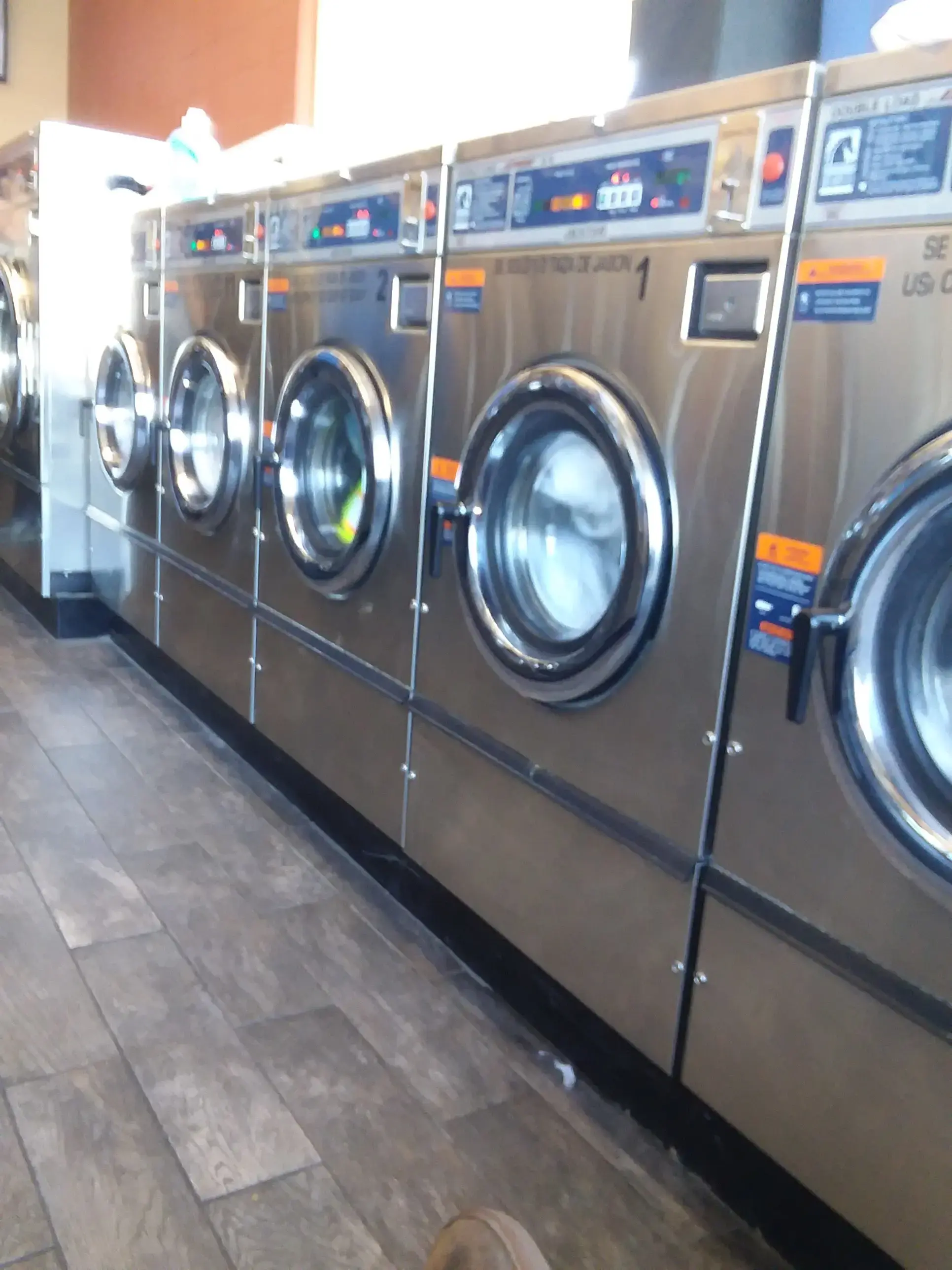 The Laundry Room thumbnail 9