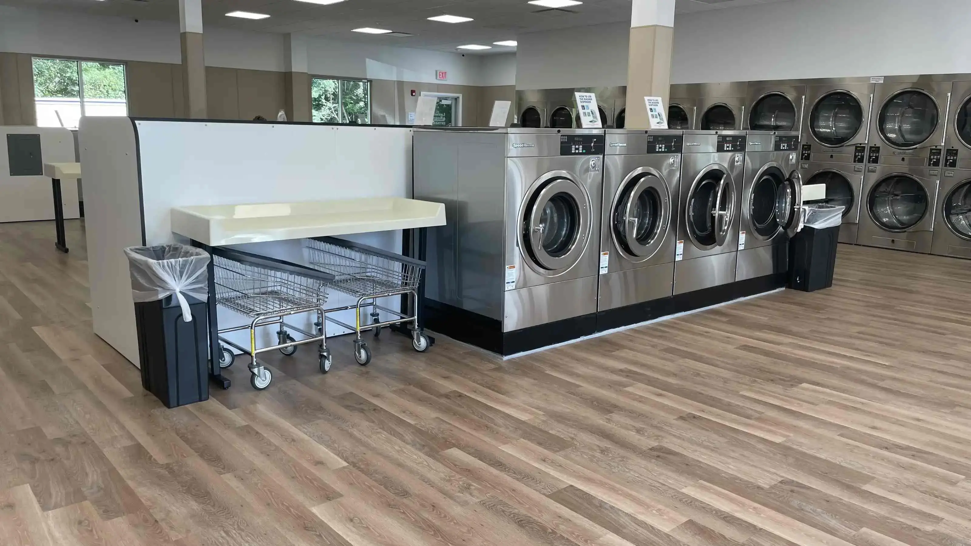 The Laundry Room Of Lake George thumbnail 18